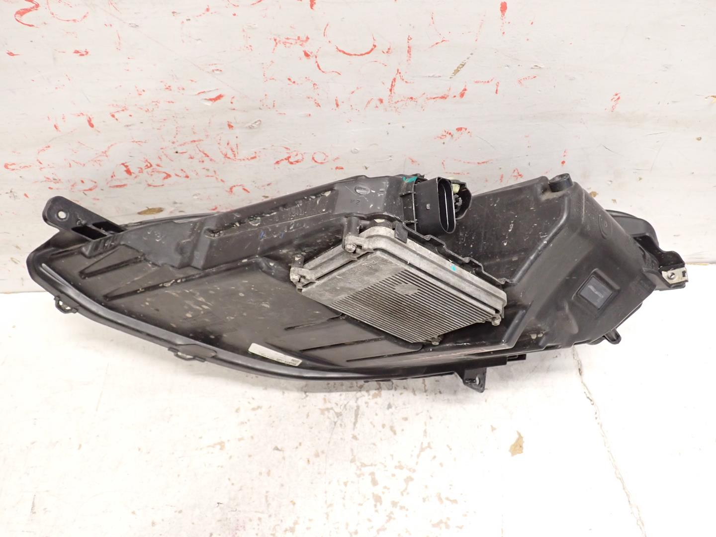 light front front right TESLA S LIFT 2016- FULL LED 1053575-00-A