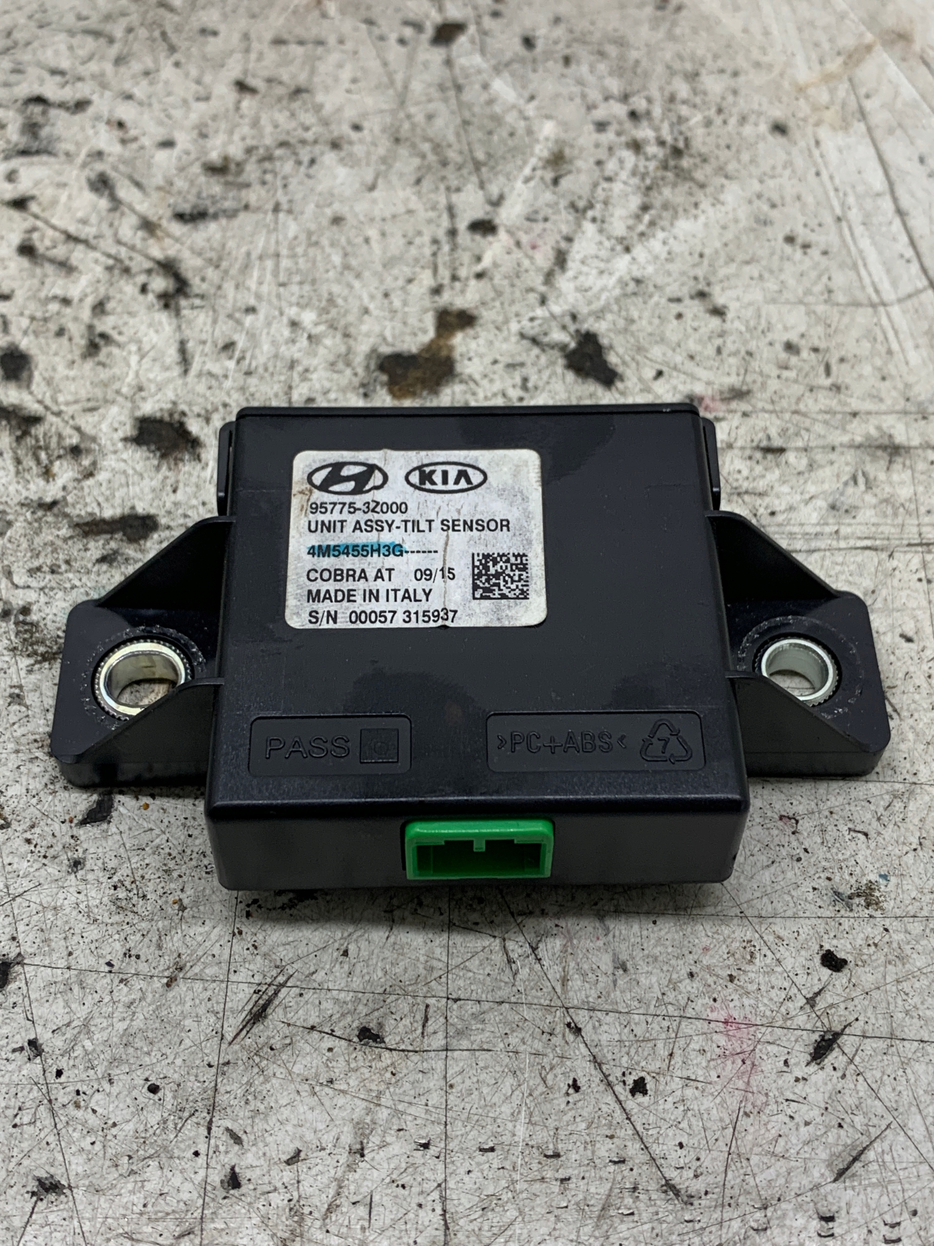module sensor PRZECHYLU 95775-3Z000 HYUNDAI I40 LIFT 2015 1.7CRDI