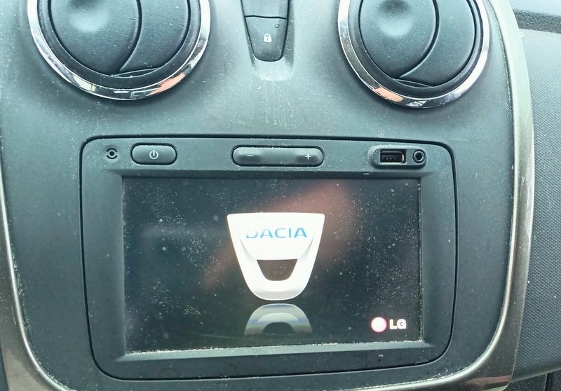 281153855r радио Dacia SANDERO II