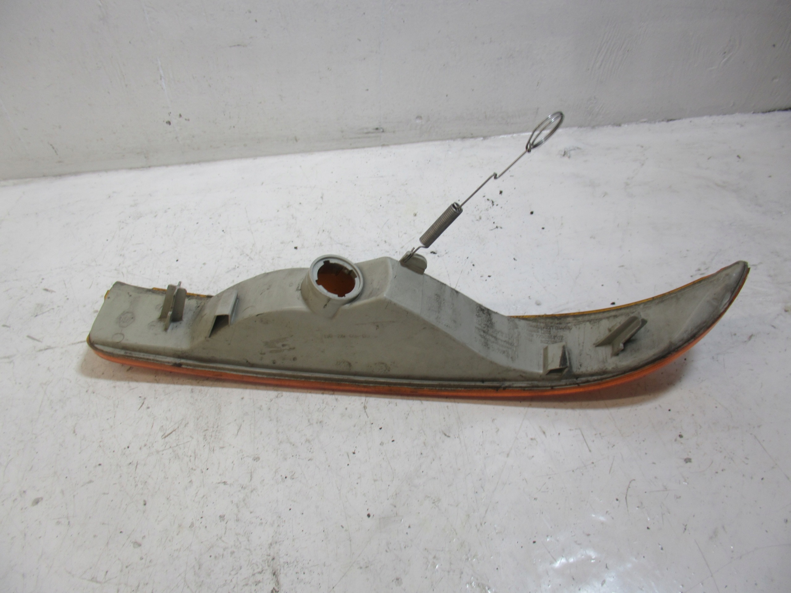Blinkerleuchte rechts vorne RENAULT MASTER 2 7700353947