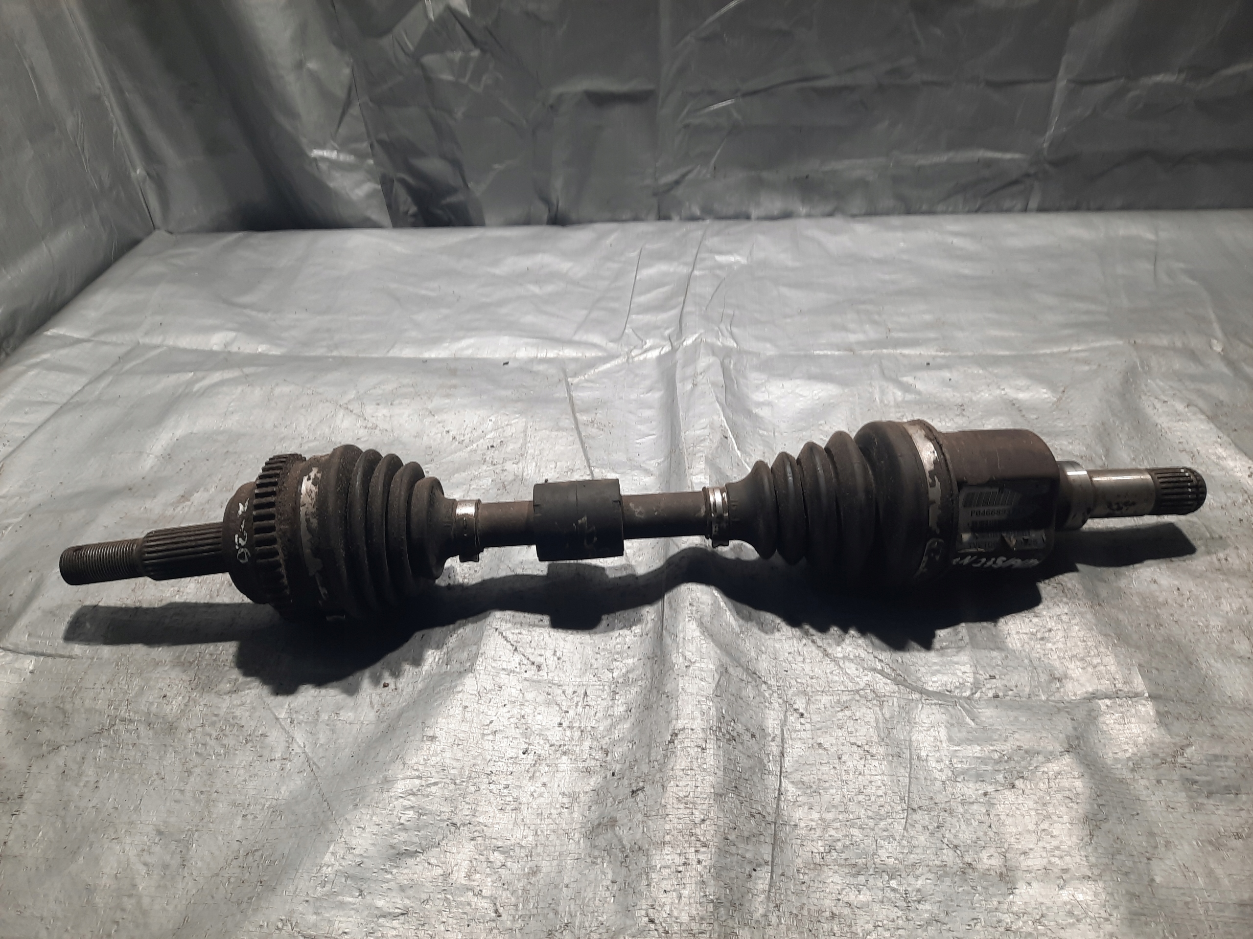 CHRYSLER PT CRUISER 2.0 16V semi-axis left front P04668937AA
