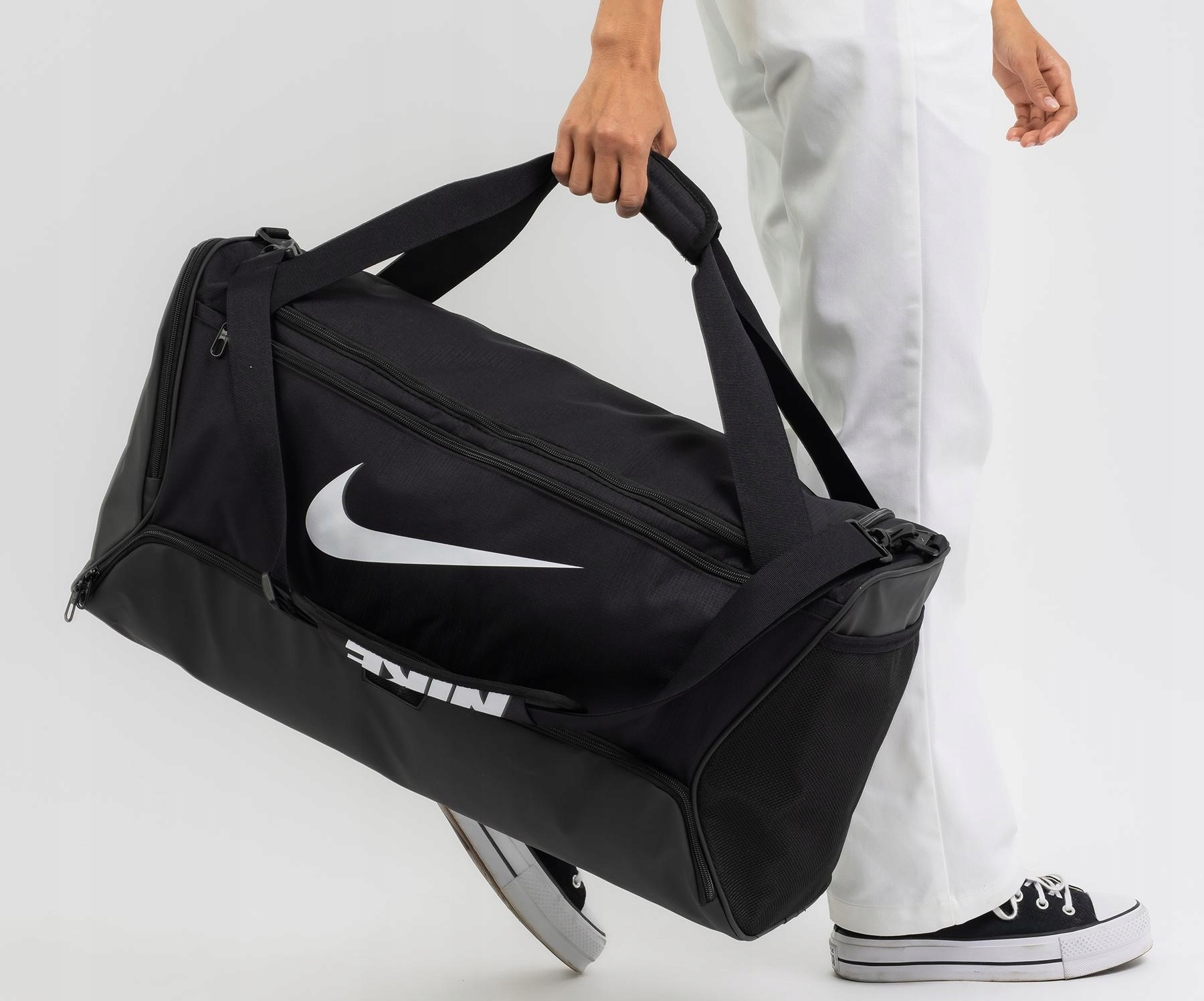 Sportovní cestovní taška Nike Brasilia 60L do posilovny, na trénink a k bazénu