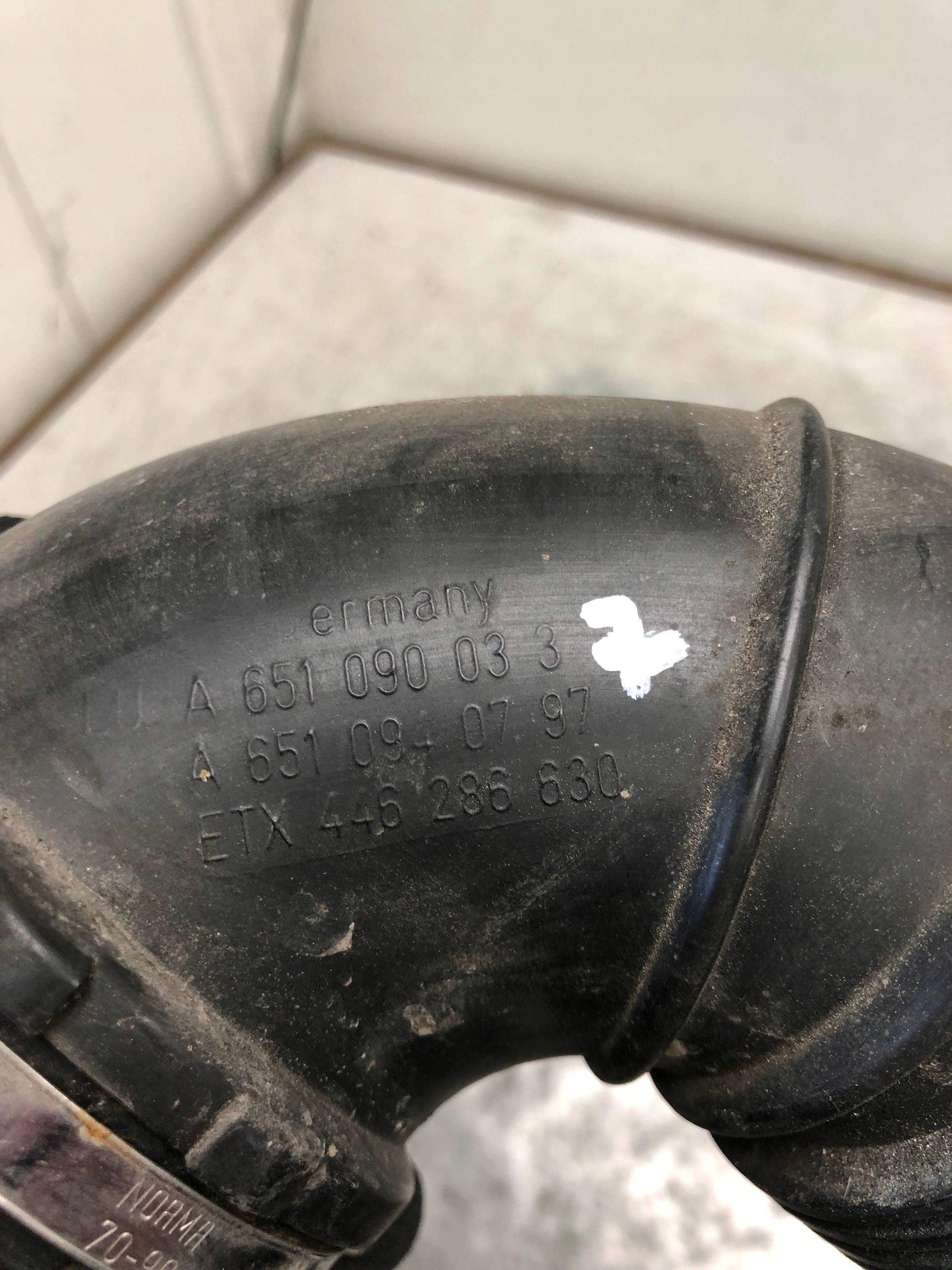 pipe air hose MERCEDES W212 A6510900337