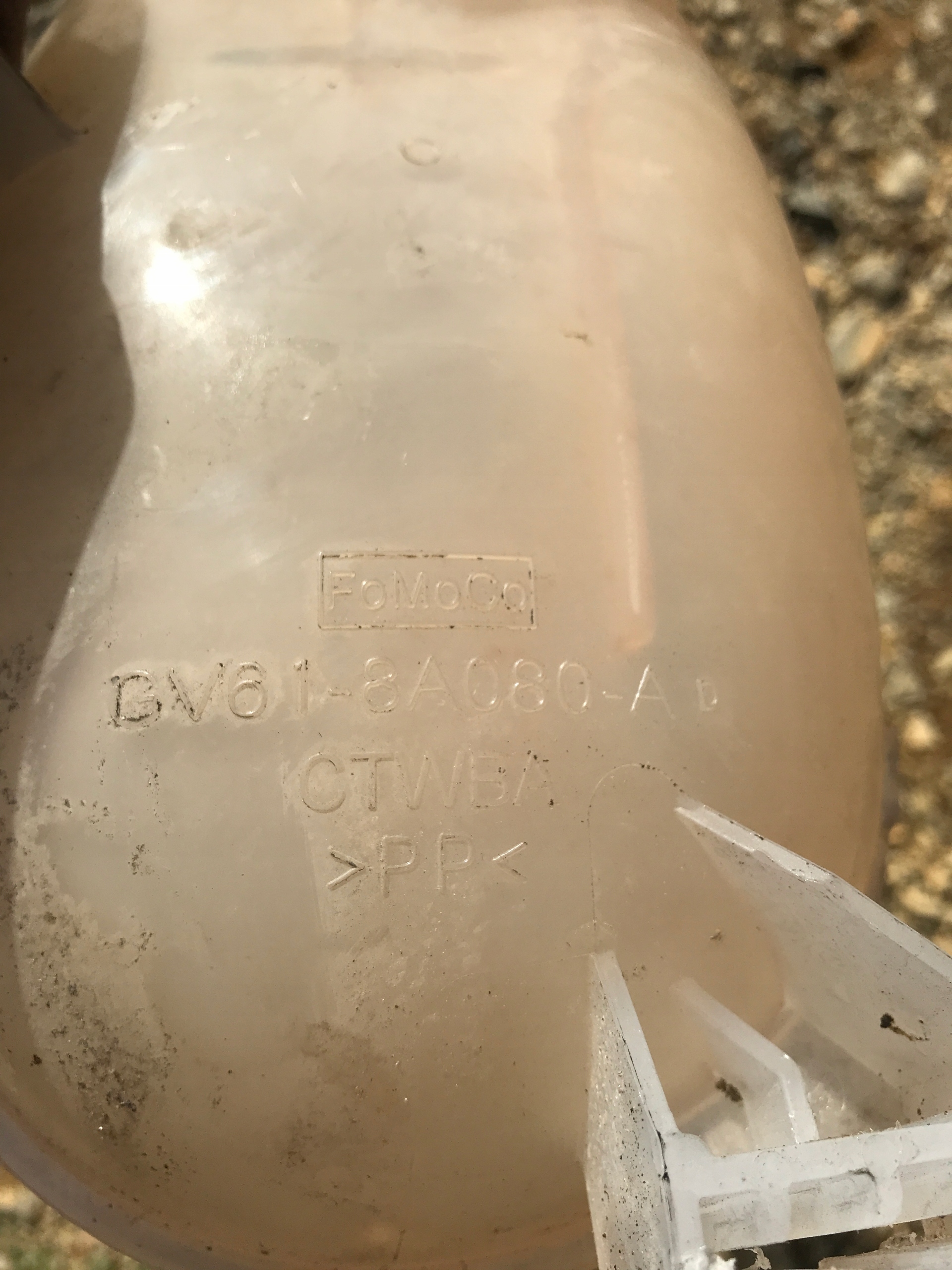 Réservoir eau FORD KUGA MK2 LIFT