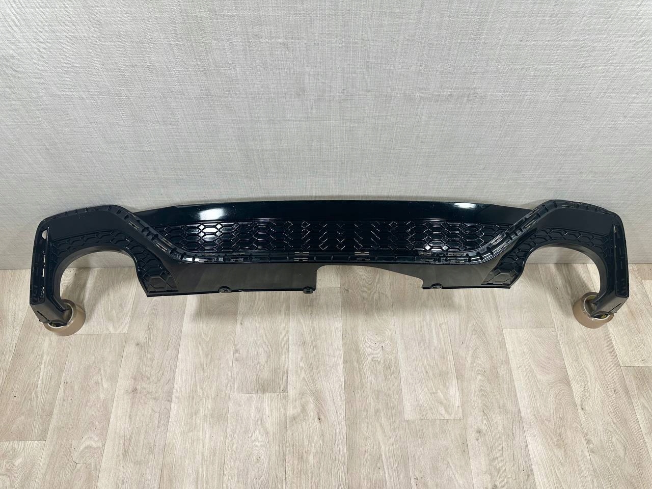 Audi RS7 C8 Sportback 2019-> Spoiler diffusore accessori Paraurti posteriore