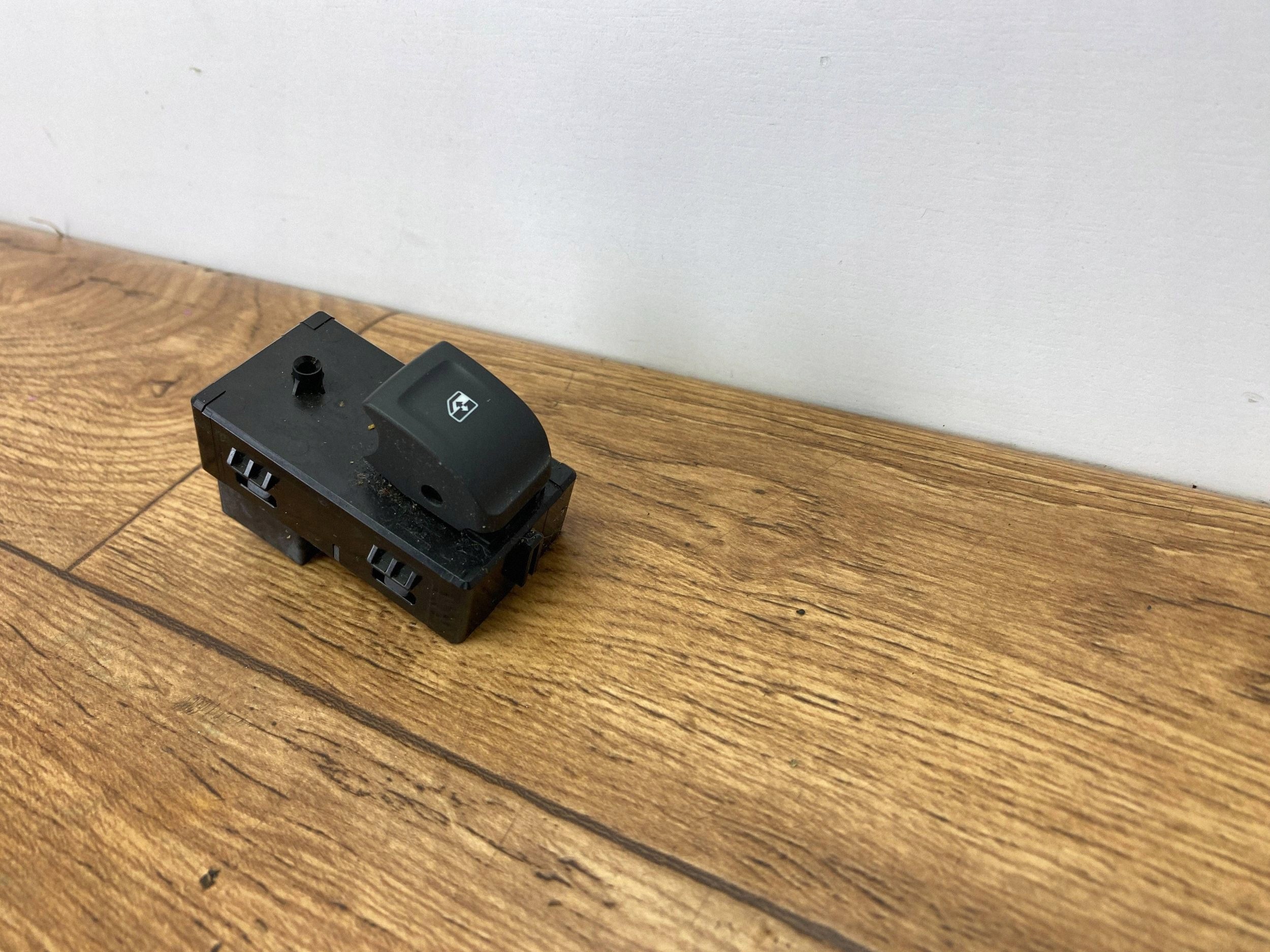 window control switch Cadillac Escalade IV 2015+
