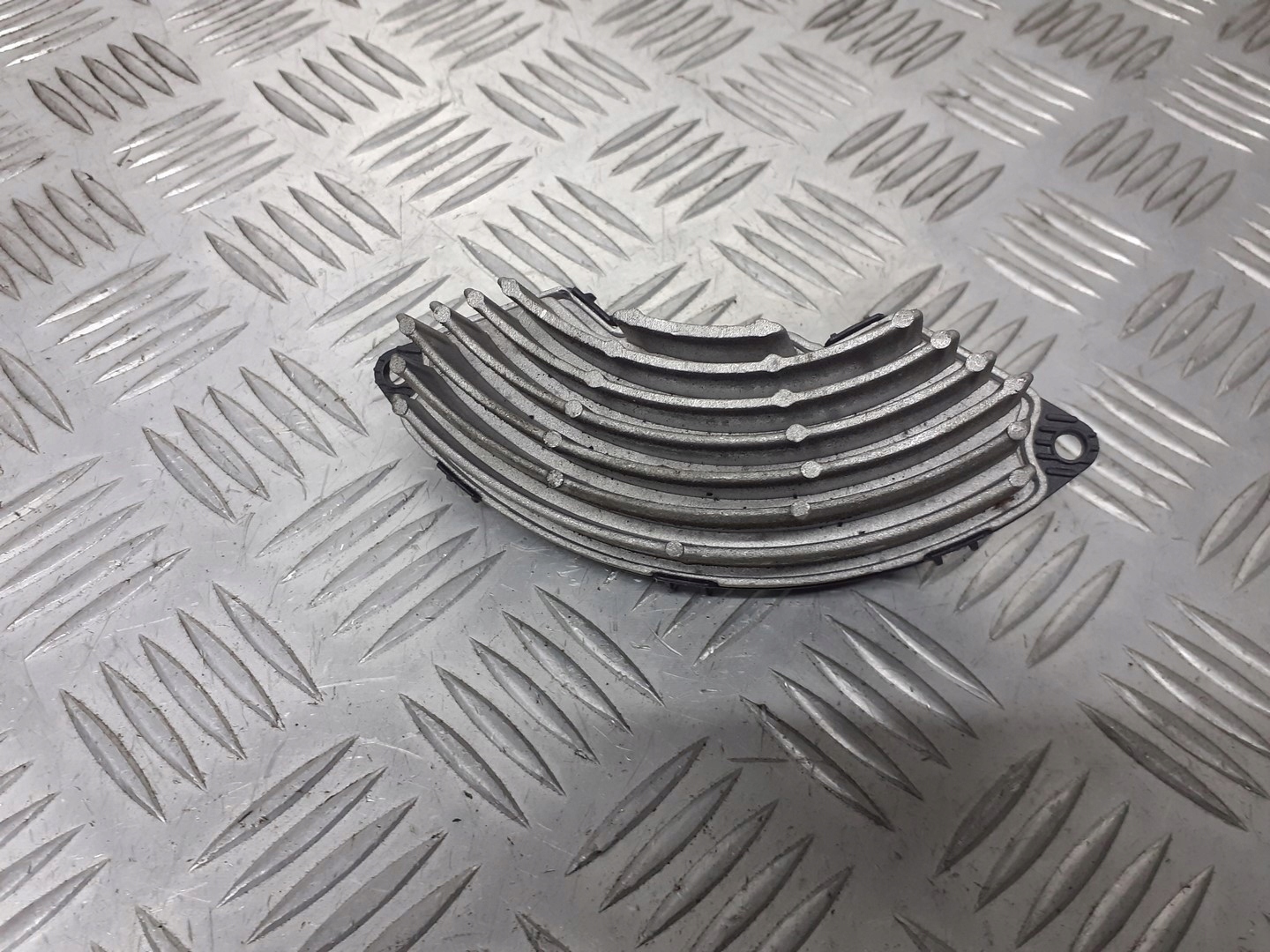 РЕЗИСТОР РЕЗИСТОР ВЕНТИЛЯТОРА OPEL CORSA D 57554573