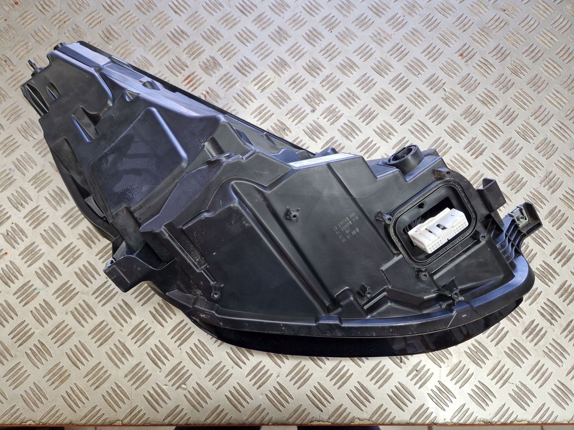 light front left LED TESLA 3 LIFT 2021R->