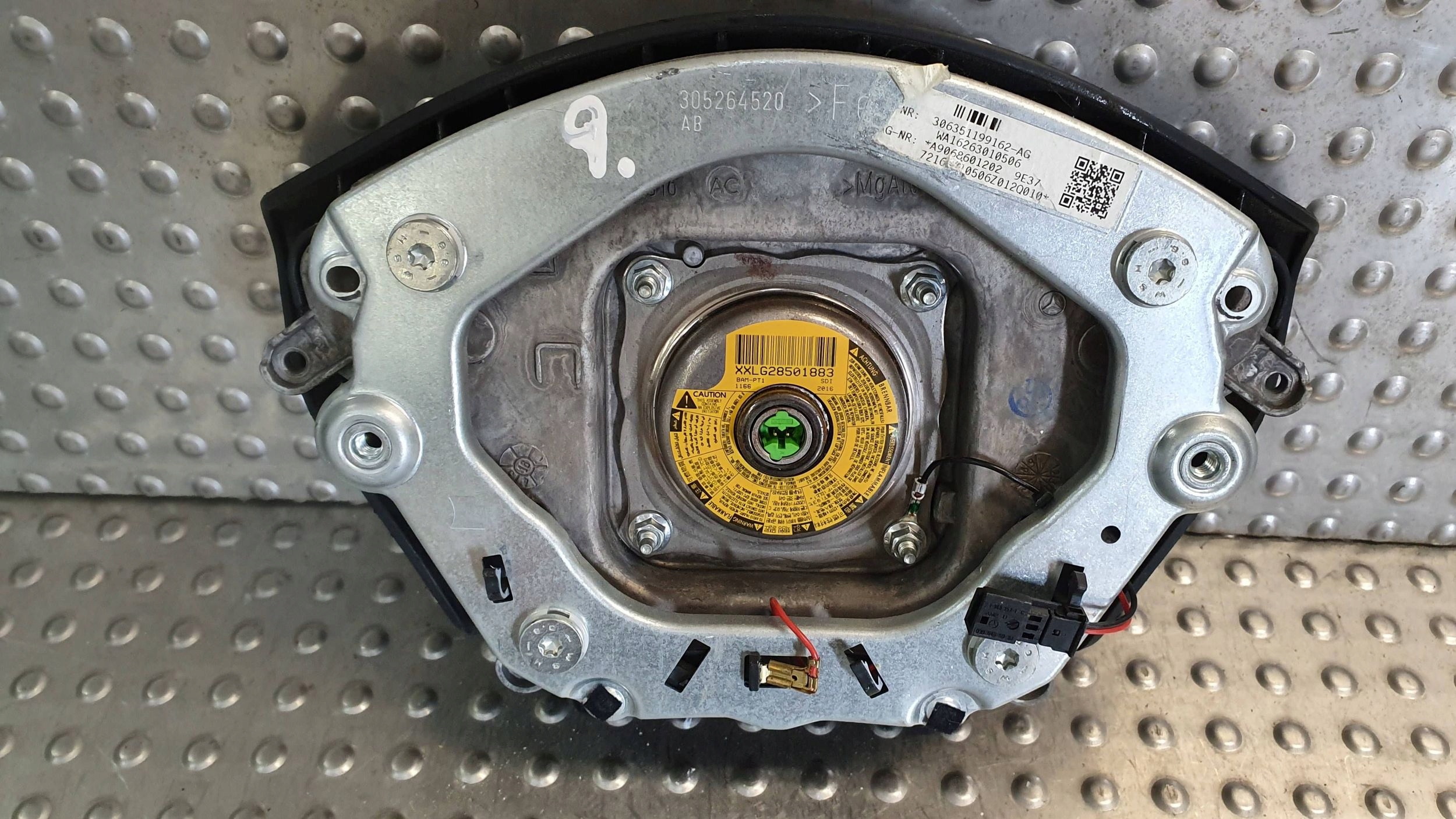 Airbag Deckel AIRBAG MERCEDES SPRINTER W906 06- A9068601202