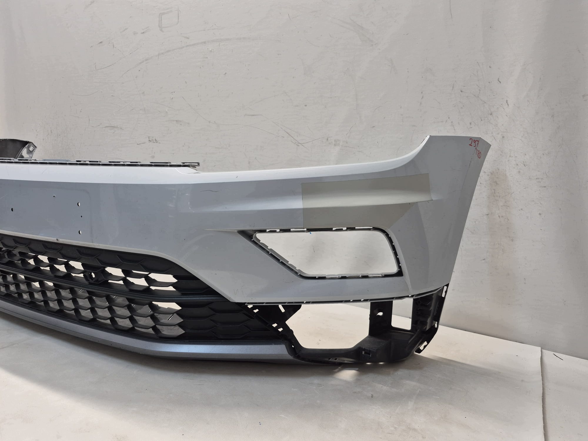 VW TIGUAN II 2 16-20 bumper front front 4XPDC