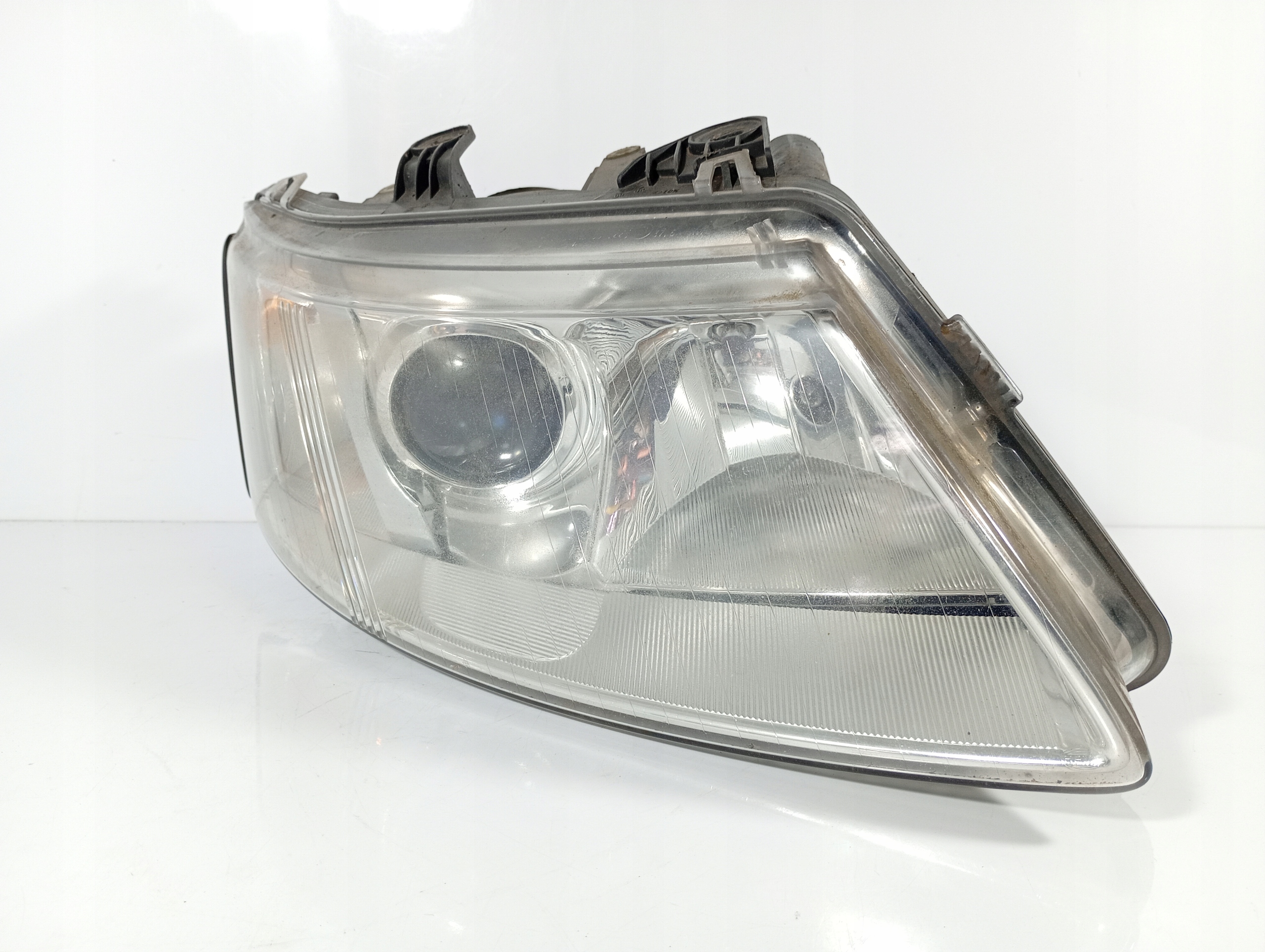 Saab 93 9-3 1 and 98-02 REFLEKTOR light right front front 155820