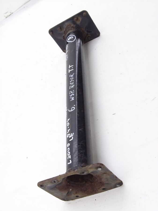 MAN L2000 LE 94 01 BELKA RAMY RESORA TYL TYL 17 5 Car type Trucks