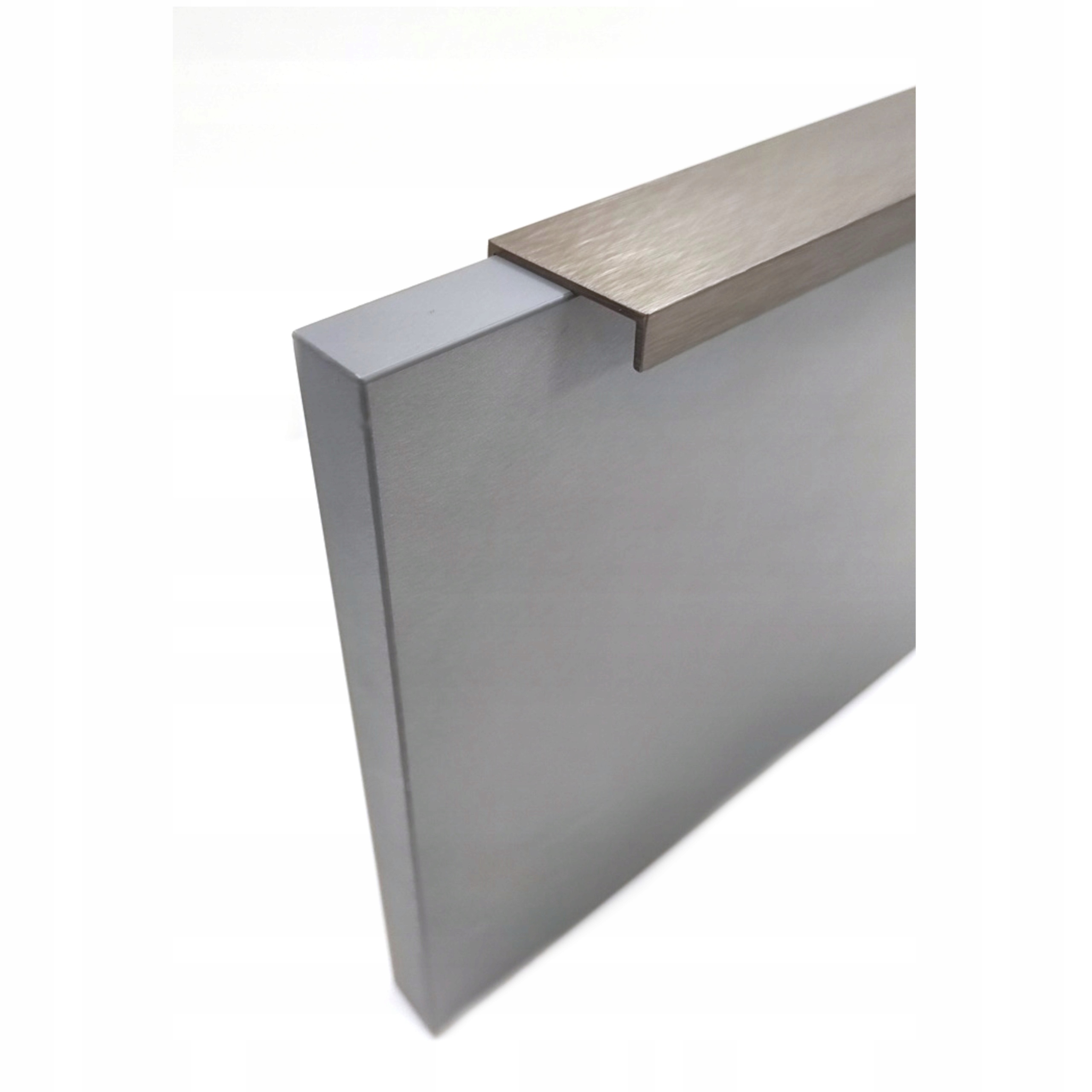 

Uchwyt do mebli Vera 94mm krawędziowy inox ładny