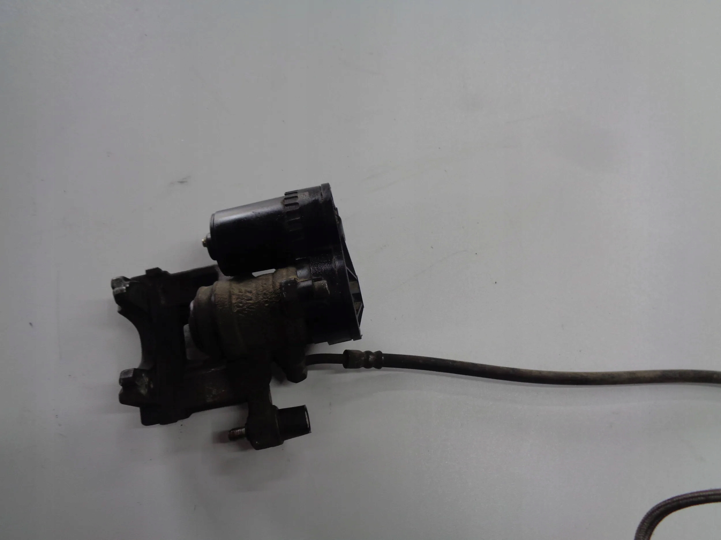 JAGUAR XE caliper brake rear part right electrical.