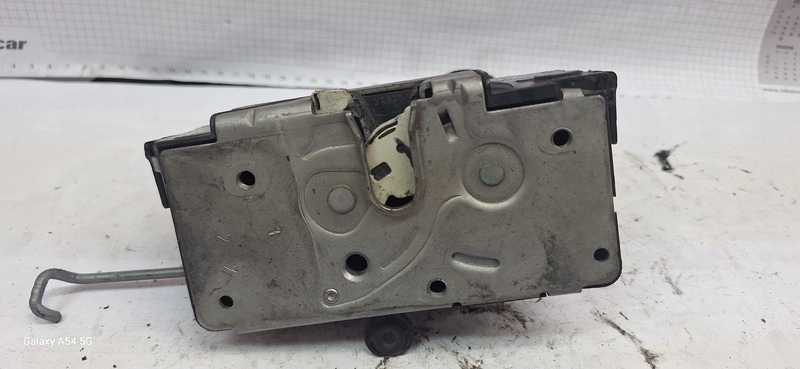 lock door OPEL CORSA E left front 13431841