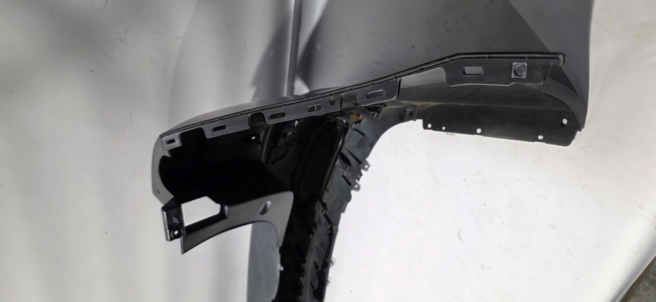 bumper rear RENAULT TALISMAN KOMBI 16- PDC original 850220155R
