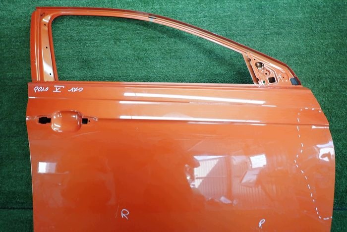 VW POLO V 17- dveře pravé přední předek
