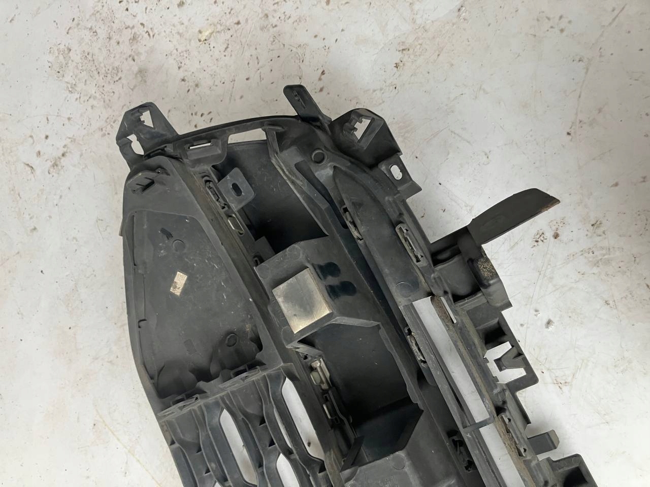 grid central lower of a bumper CHROM C4 PICASSO II AA36216279 #28 BDB