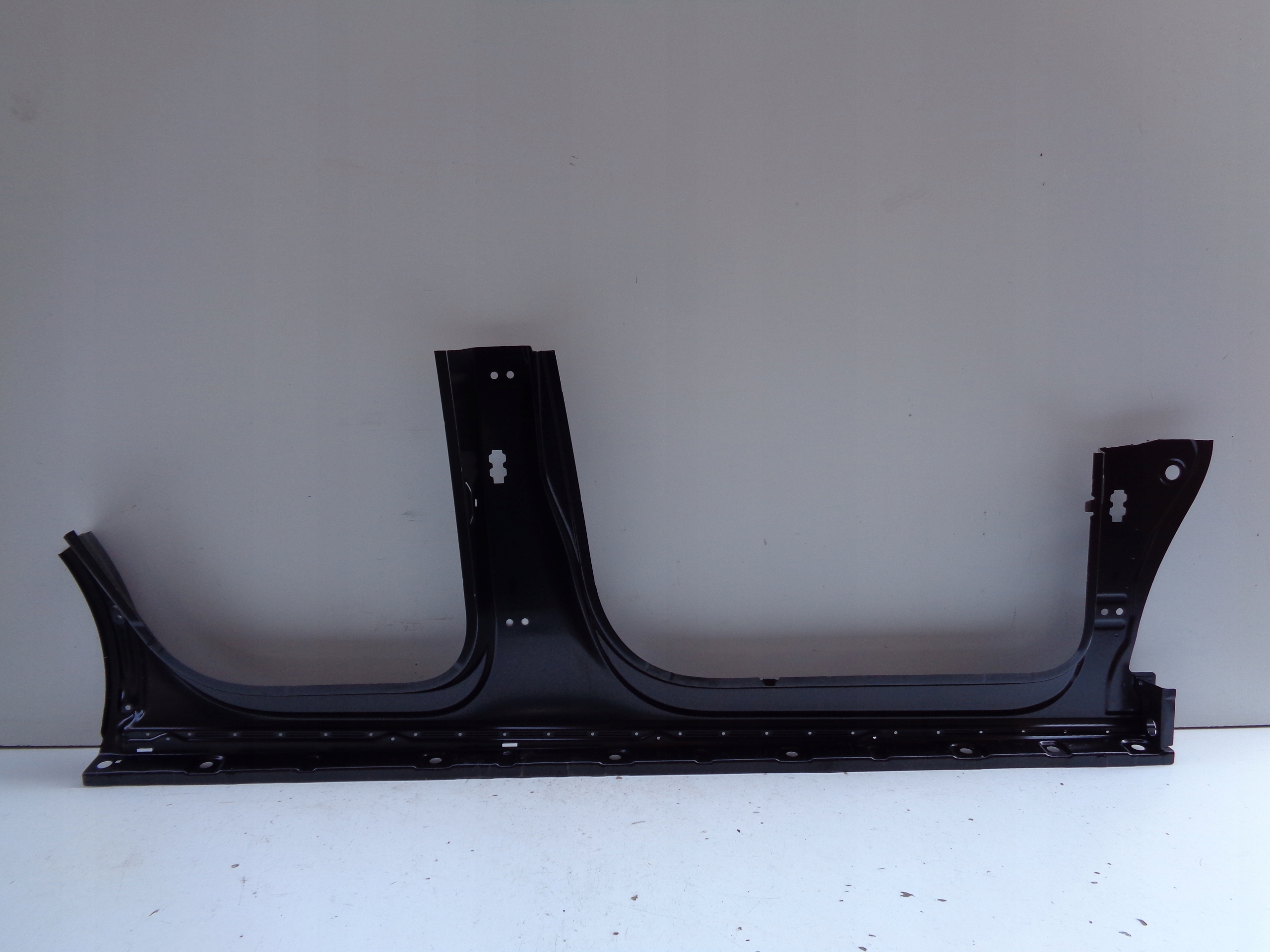 threshold left AUDI Q3 II 83A 18- NR 52165