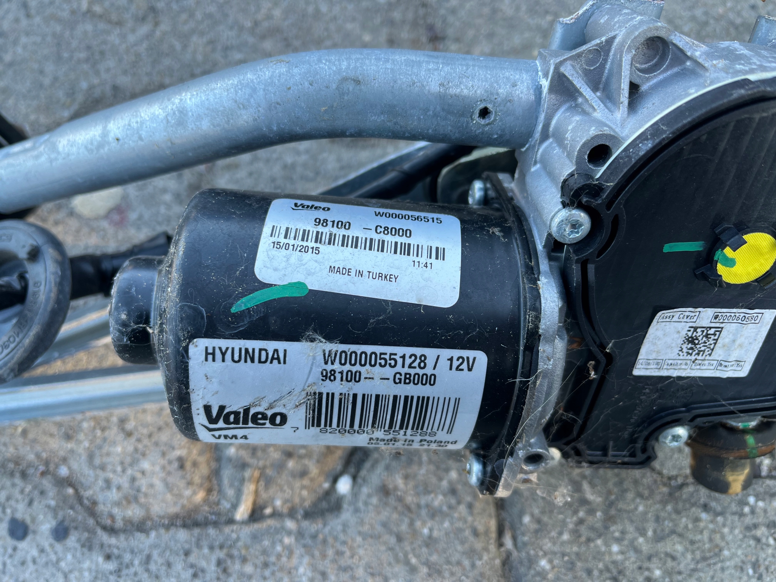 Hyundai I20 II Gestänge + Motor Wischer