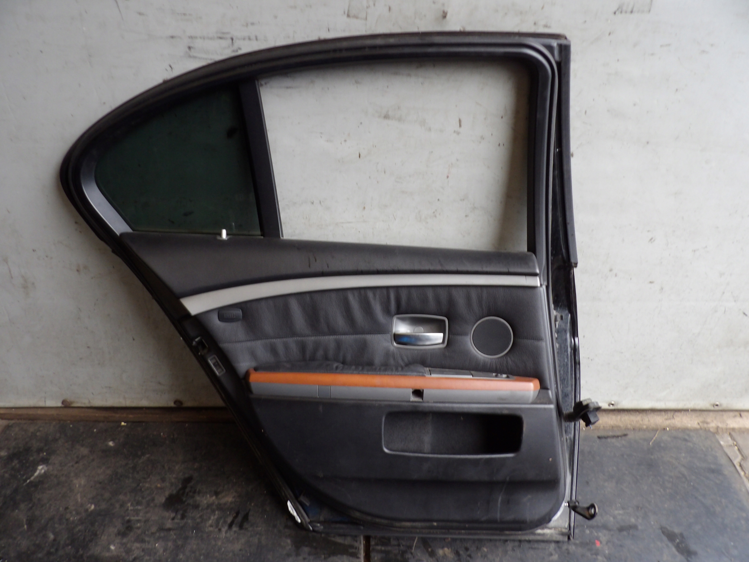 BMW E65 door rear. left sedan lak. 475/9