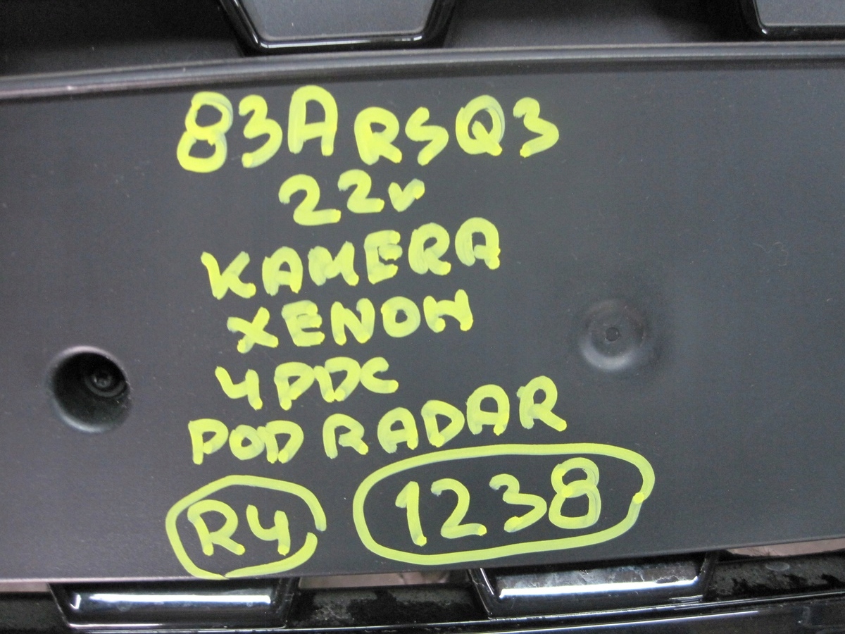 bumper AUDI Q3 RSQ3 RS 83A KAMERA 4 PDC below RADAR XENON 22R front