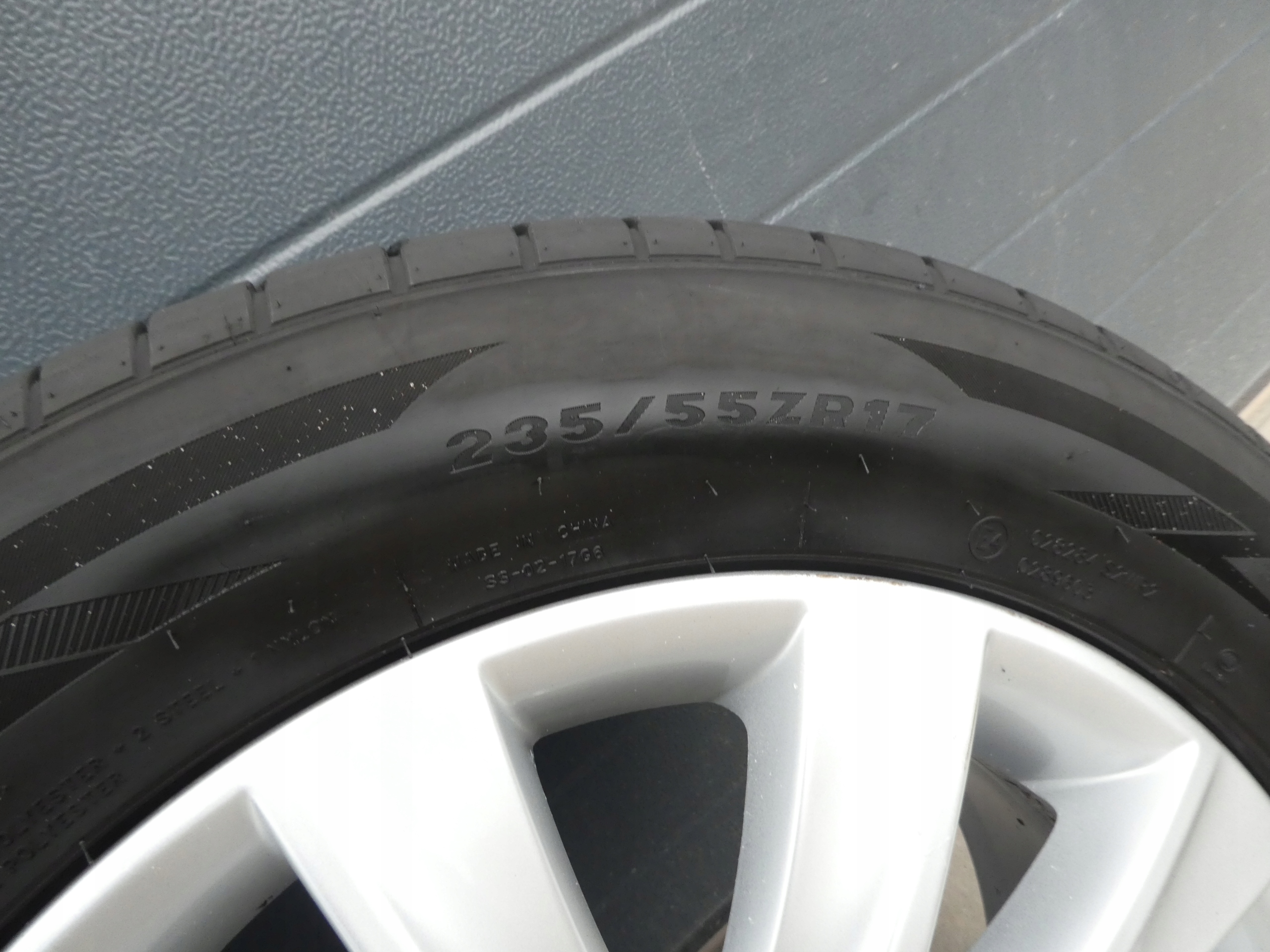 4X wheels discs tyres VW 5N0601025M 2020R