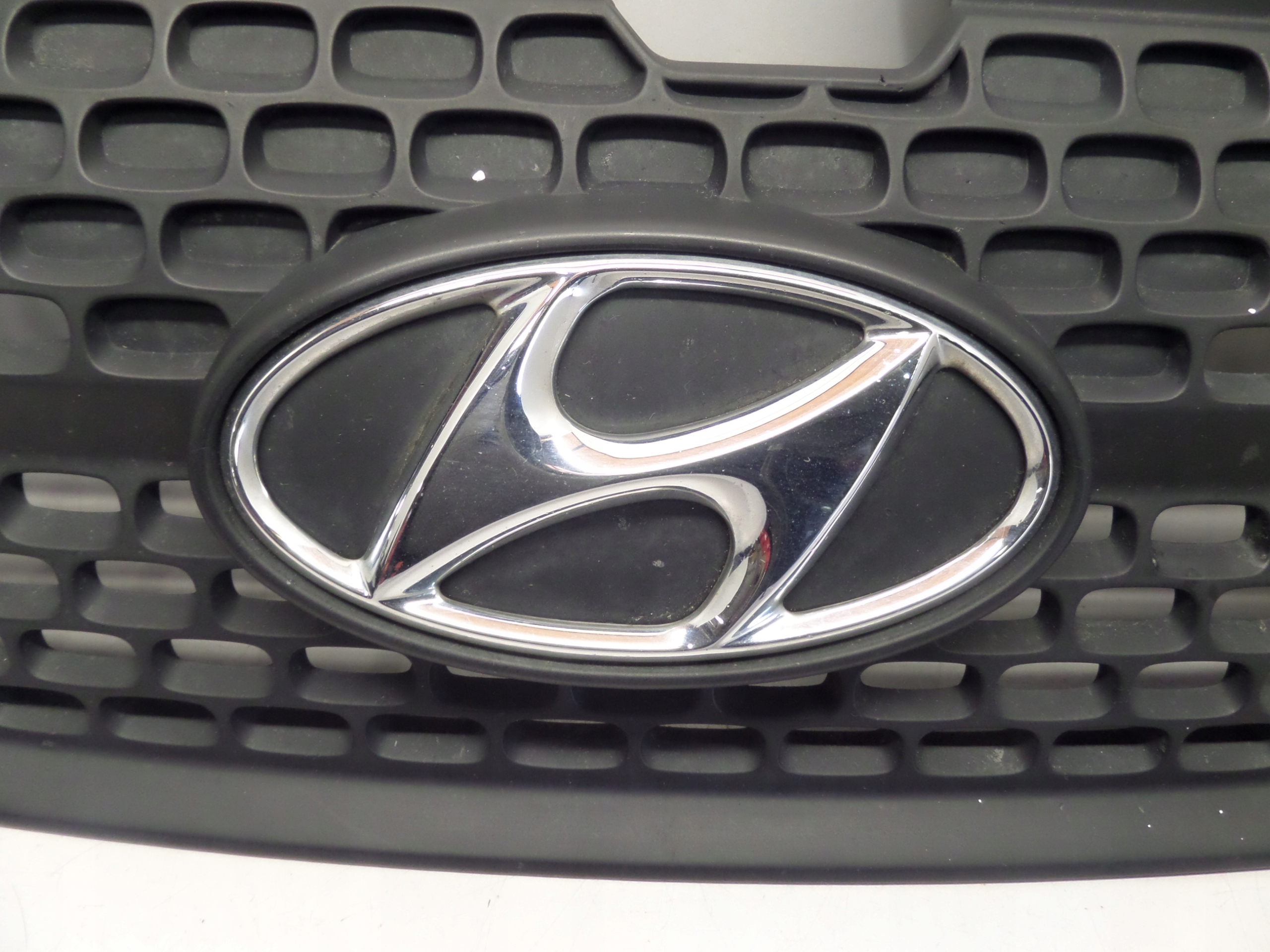 Grill Grill HYUNDAI MATRIX LIFT 05-08 86561-17400