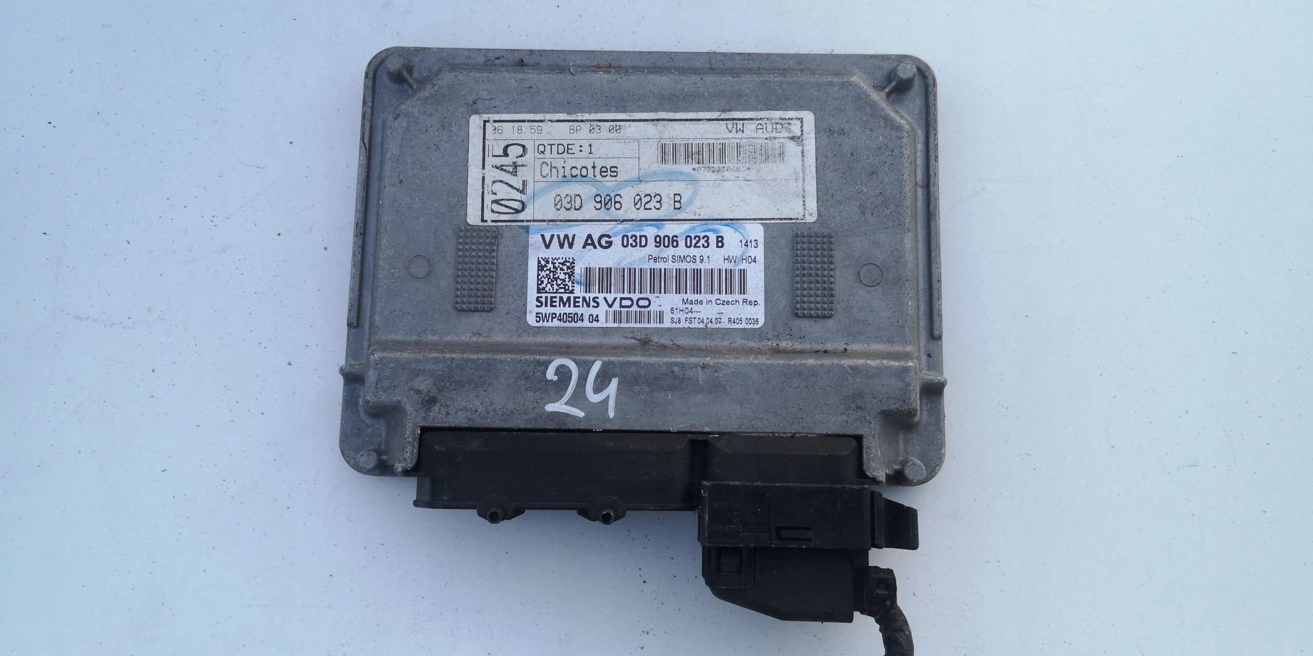 computer ECU VW FOX POLO 03D906023B 5WP40504