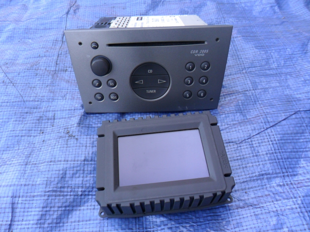 13138246 13154972 - OPEL-запчасти Vectra C Signum Radio CDR2005 CDR 2005