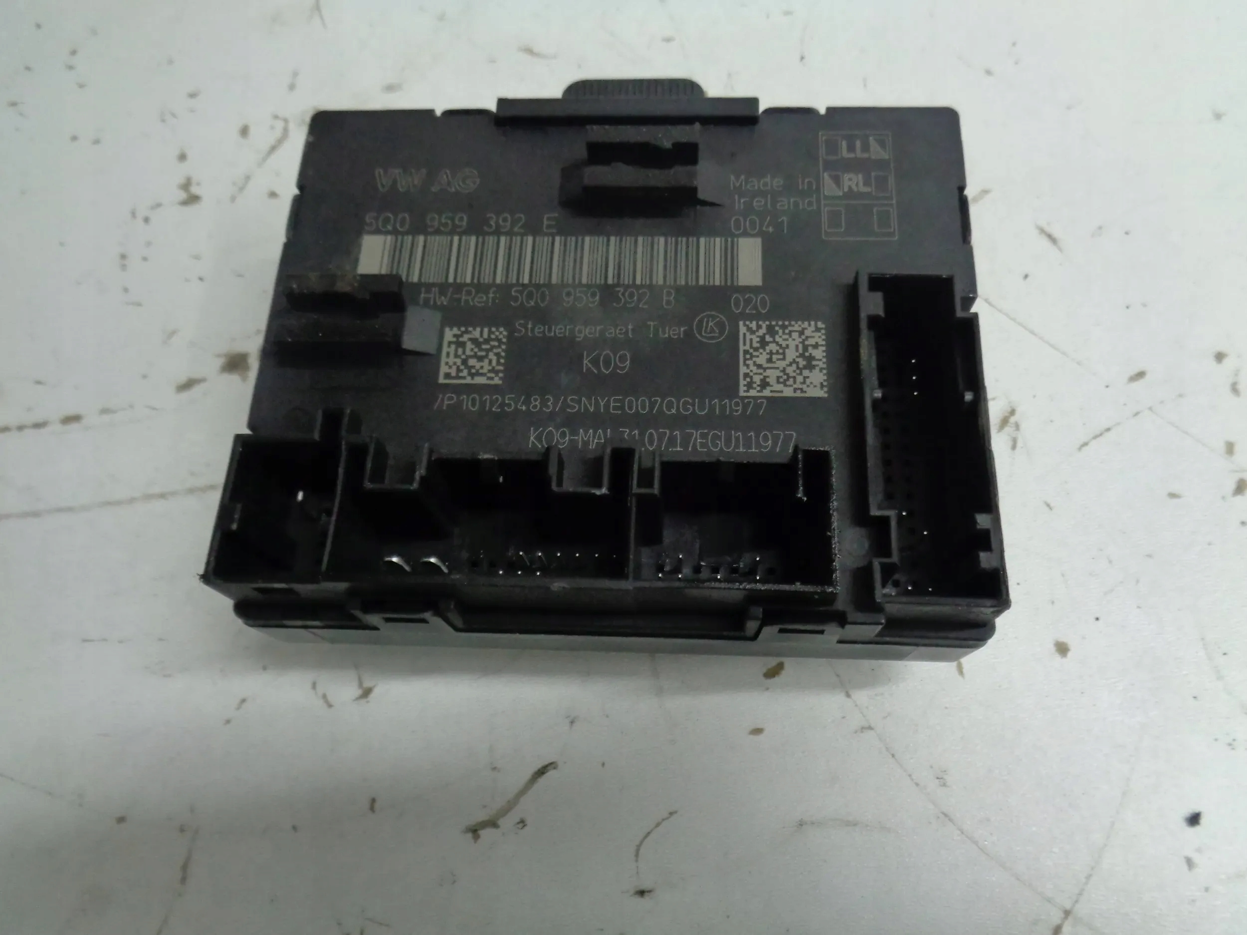 VW PASSAT B8 GOLF VII SUPERB III module control unit door
