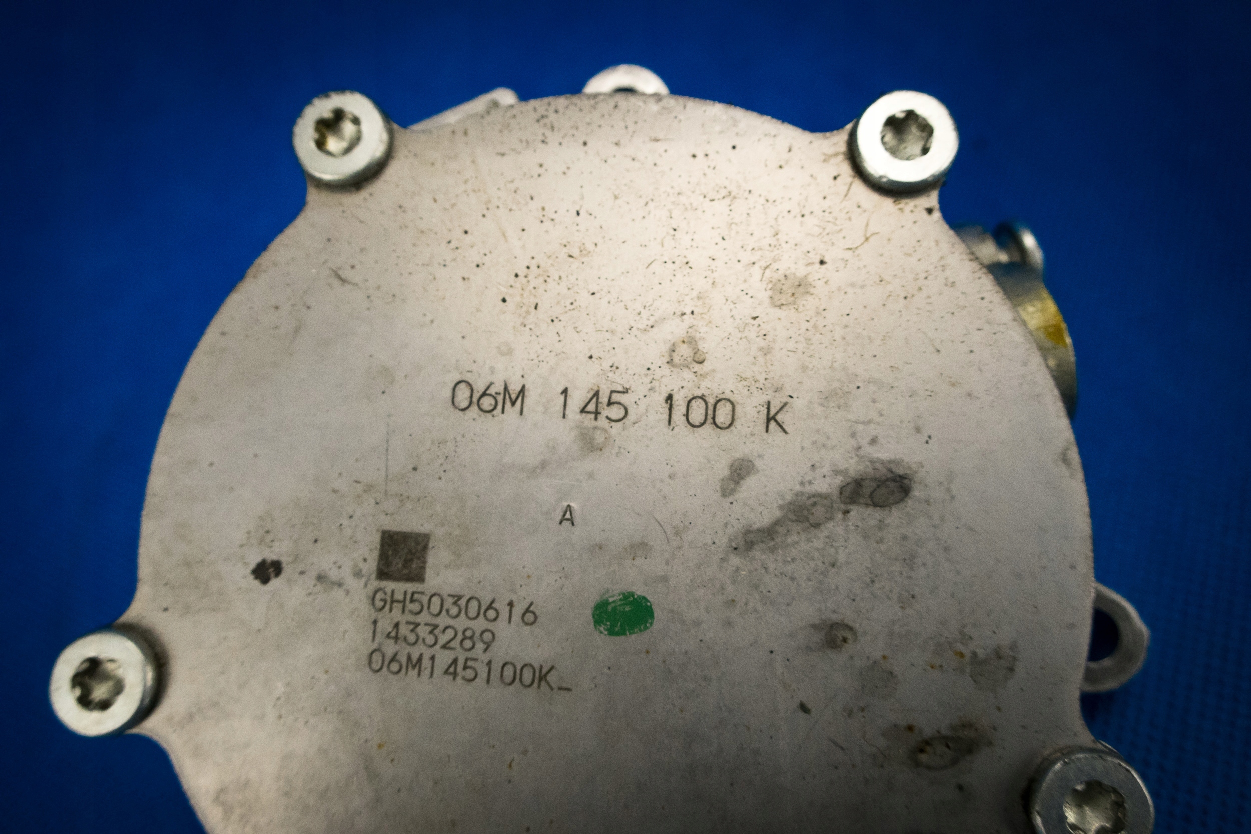 pump vacual Audi A6 A7 4K SQ5 06M145100K