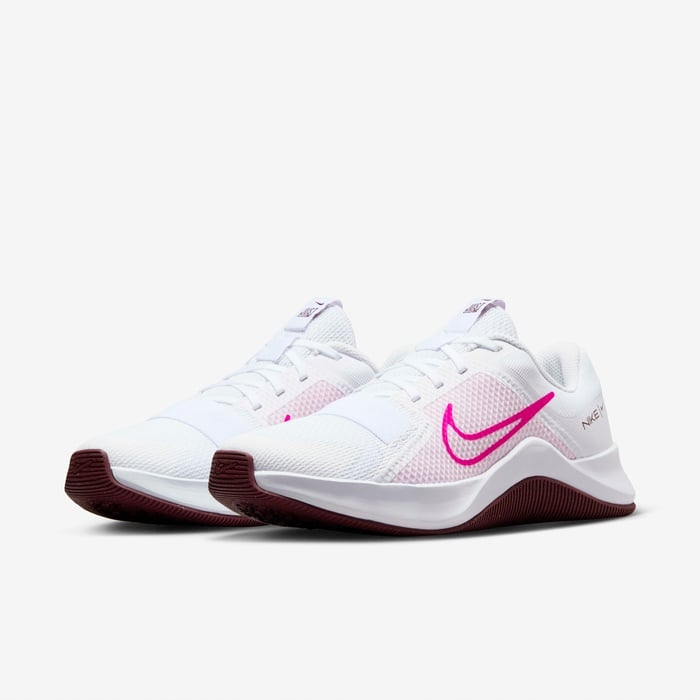 Dámské tréninkové sportovní boty Nike MC Trainer 2 bílé DM0824-105 vel. 38