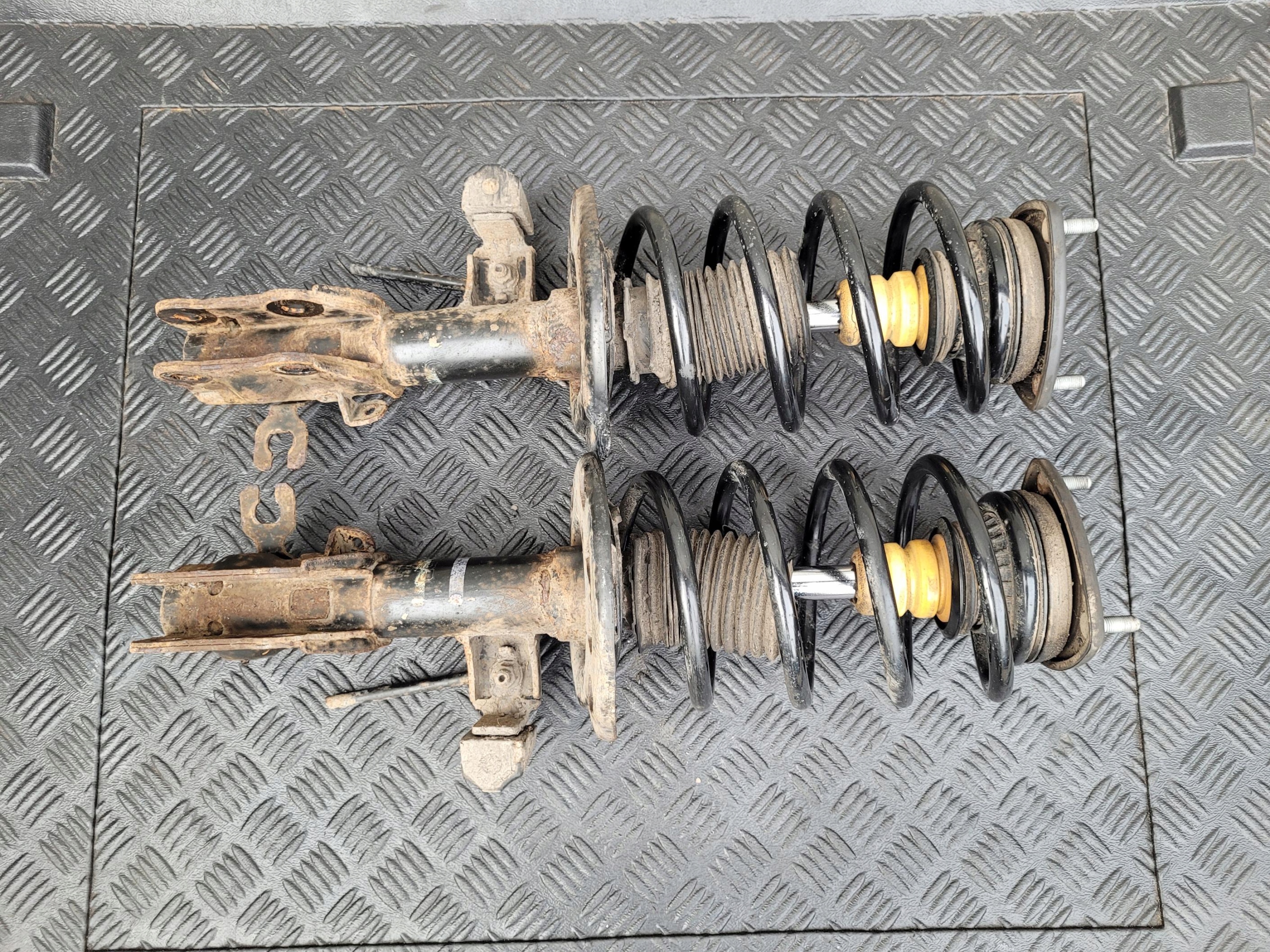 shock absorber front left right MAZDA 6 III GJ 2.2 D