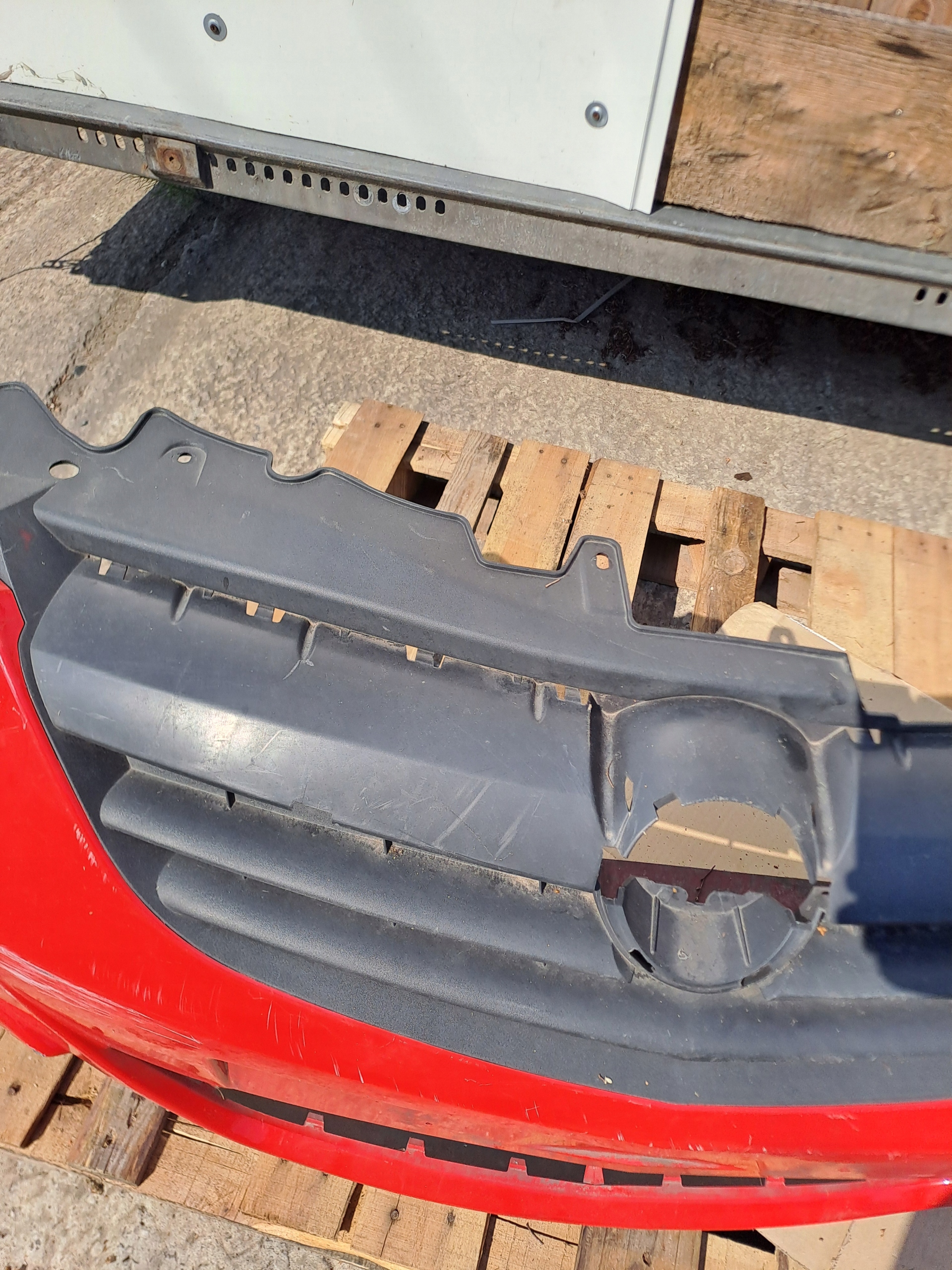 nárazník předek přední OPEL CORSA D 13273522
