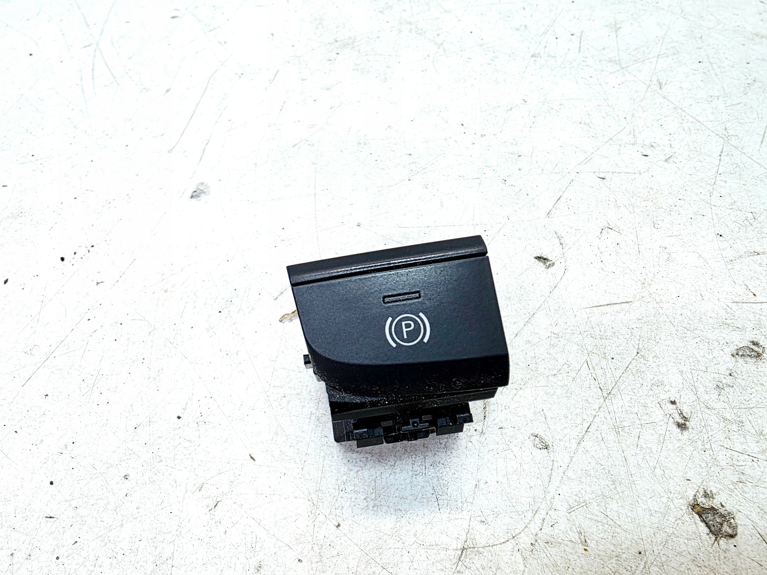 GUZIK button electric brake AUDI A3 8V 8V1927225