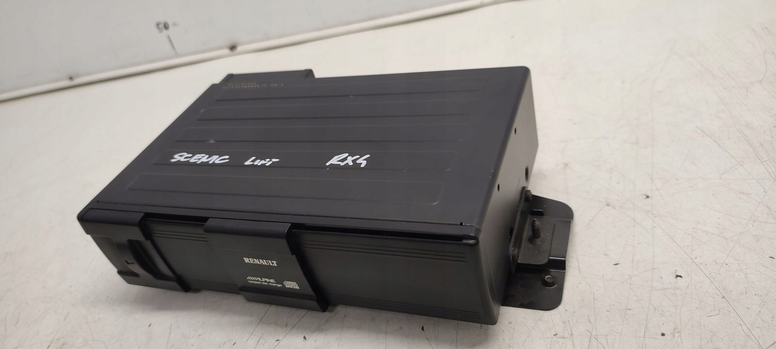 CARICATORE CD plyt CD Renault Scenic e RX4 LIFT 2,0 16V