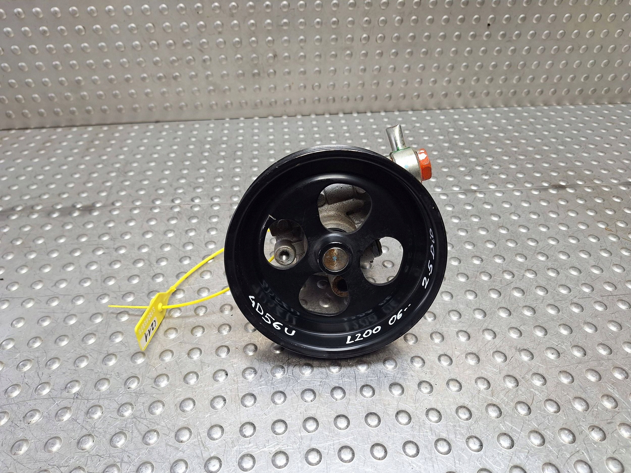 servo pump 7Z07-1 MITSUBISHI L200 IV 2.5 DID 4D56U 06