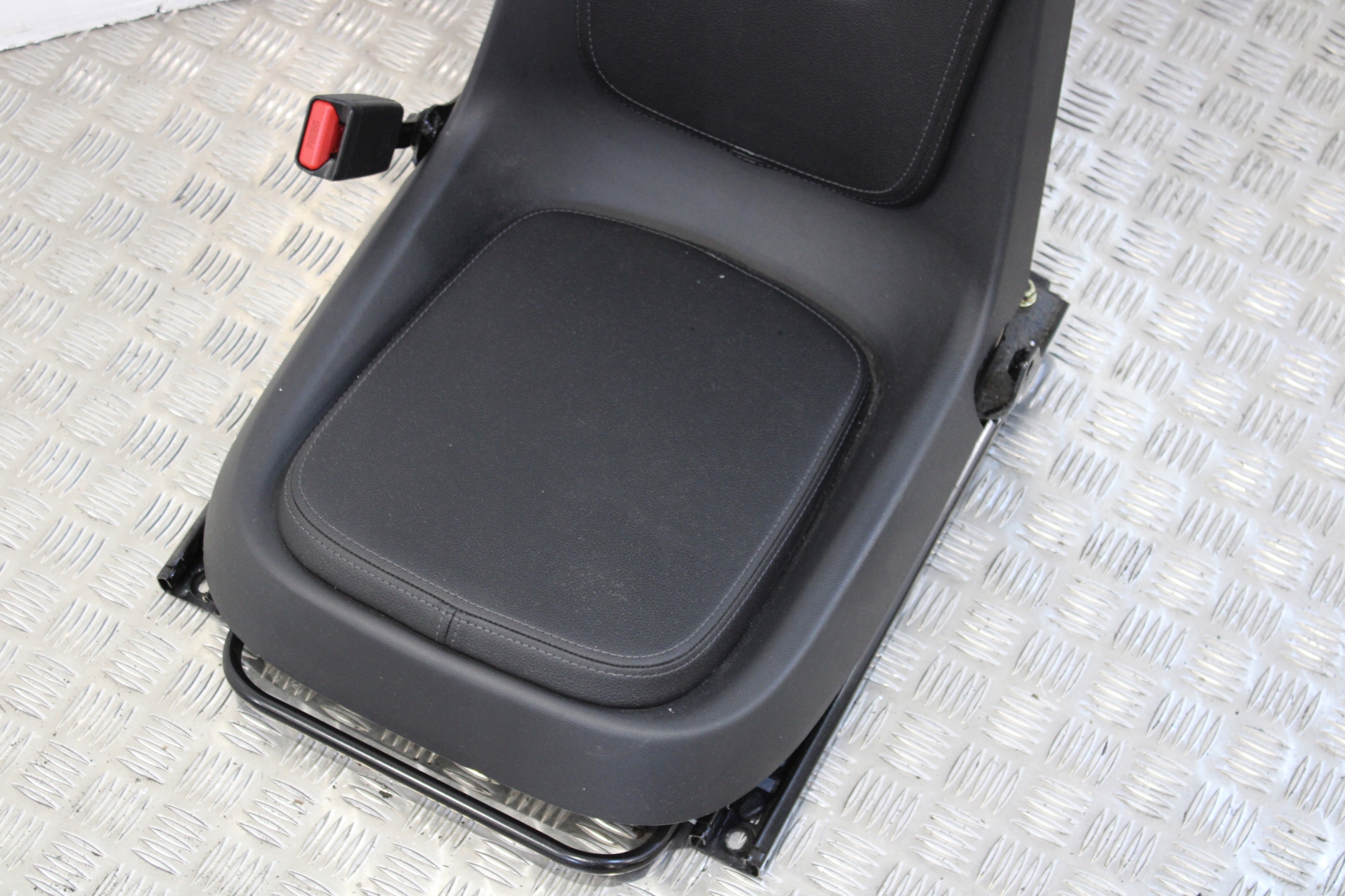 seat left front CITROEN AMI