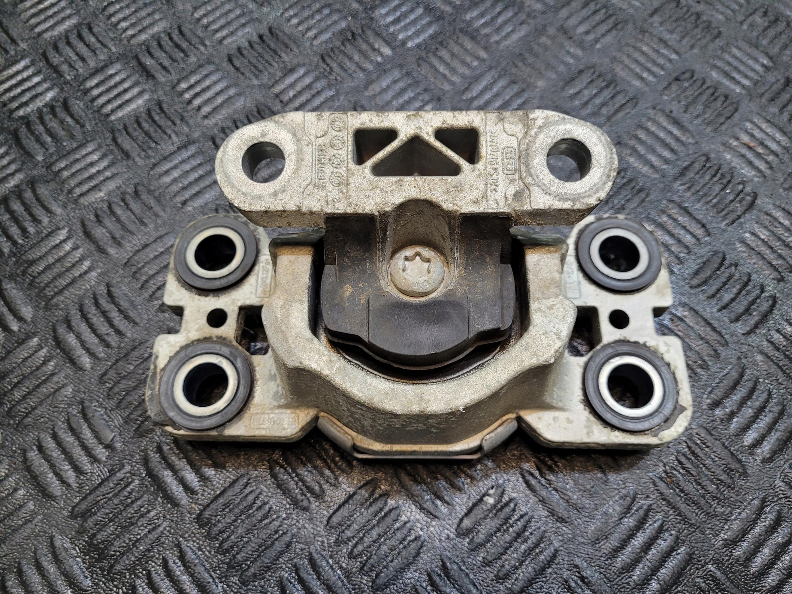 holder engine mount 4X4 RANGE ROVER EVOQUE L538 2.2 D