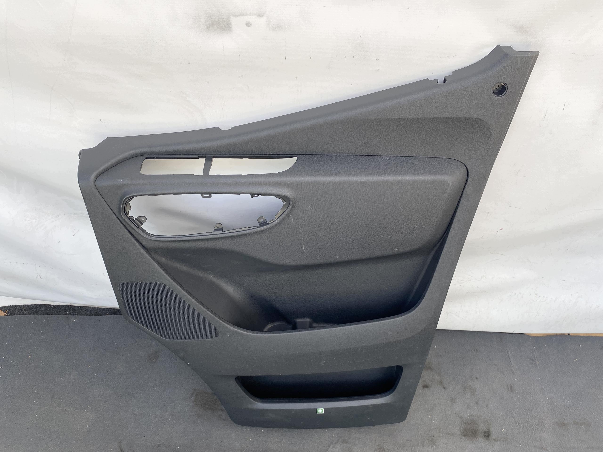 SPRINTER 907 910 17- side door PRZEDNICH right original new ORYG.