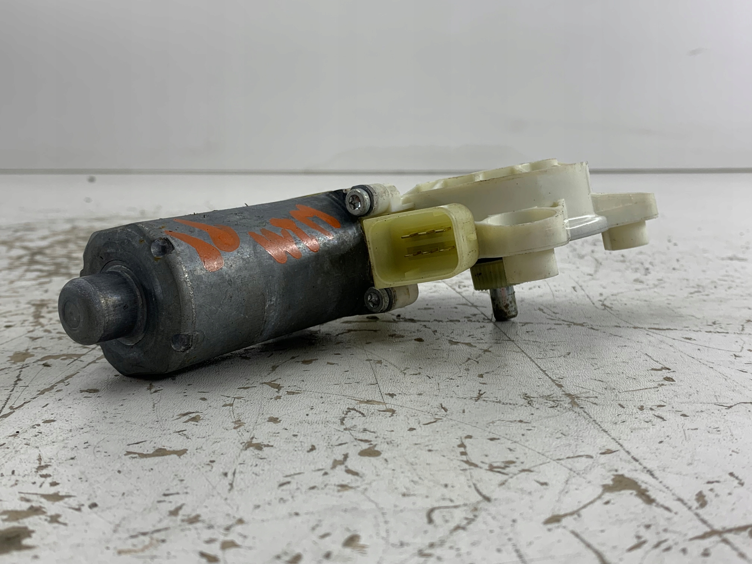 MERCEDES W211 mini motor windows right front 2118203042