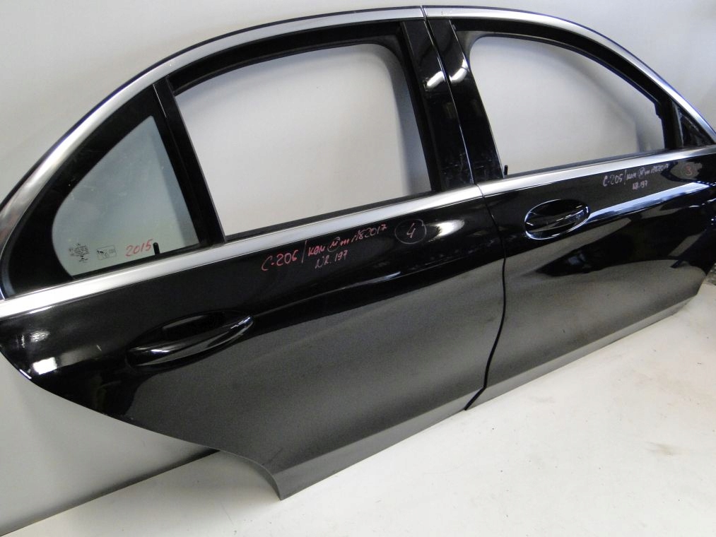 MERCEDES C KLASA W 205 DRZWI PRAWE PRZEDNIE TYLNE Strona zabudowy przód - prawa