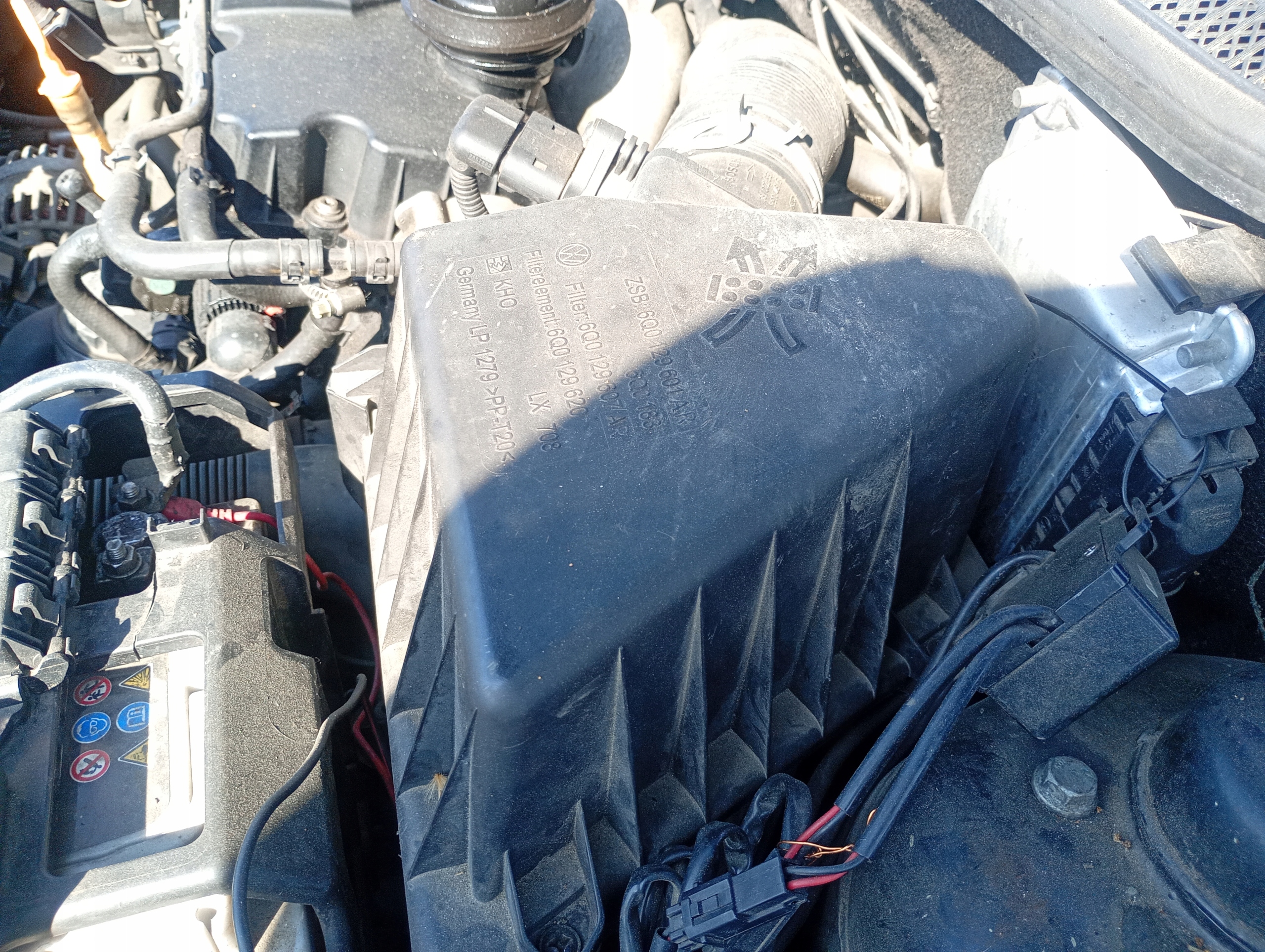 luftfiltergehäuse Skoda Fabia und 1 FL 05-07 6Q0129607AR