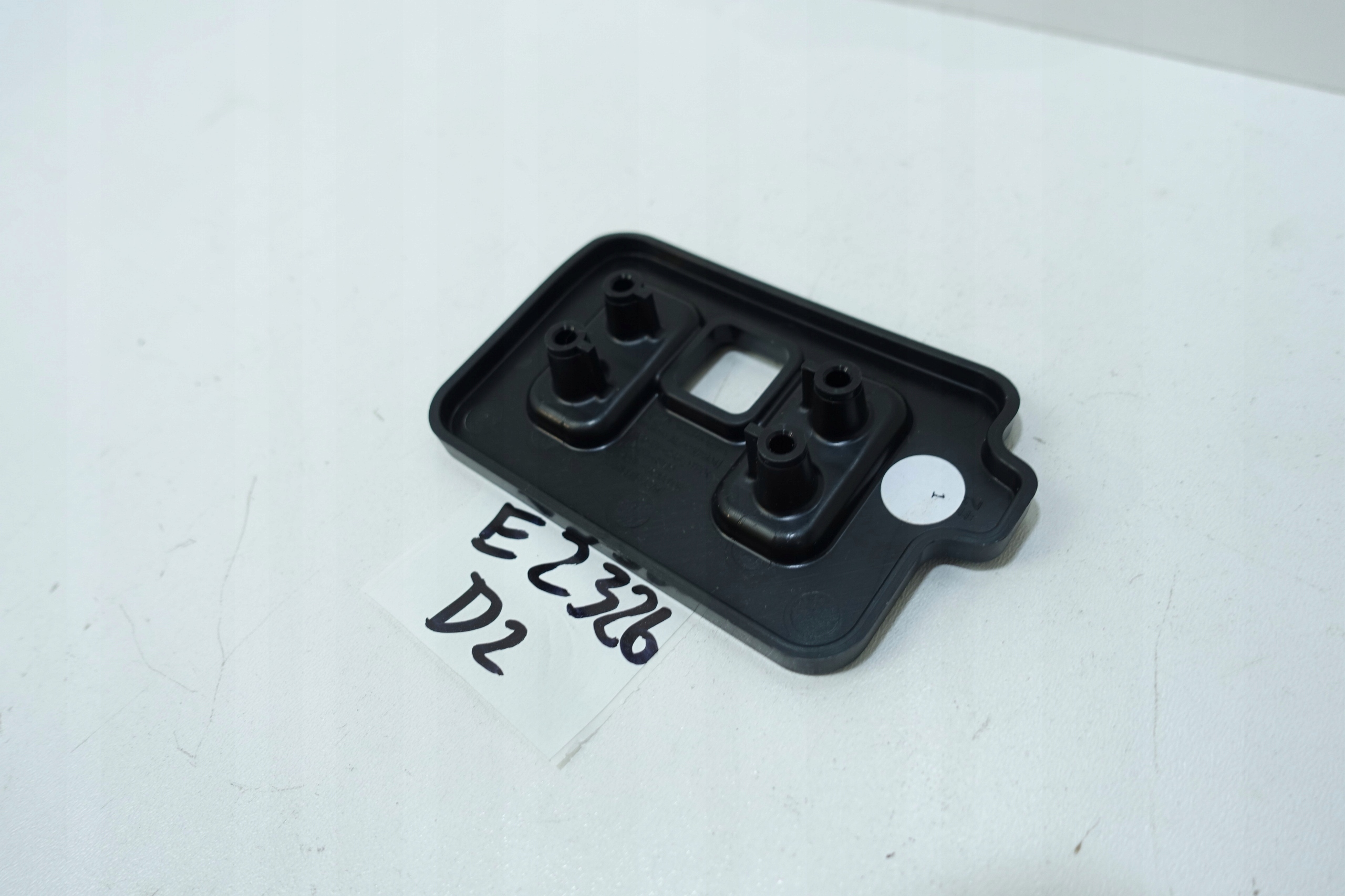 support holder HYUNDAI KONA 2022- 86352-HF100