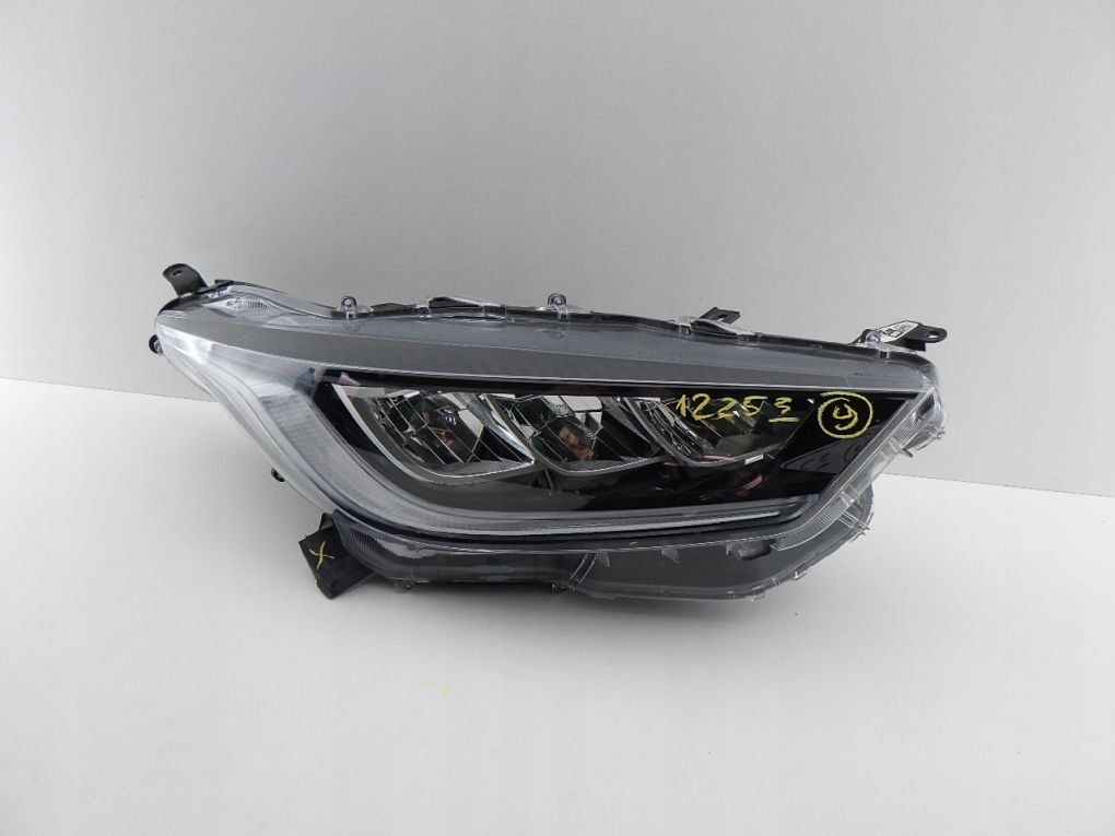 TOYOTA YARIS 4 IV P21 FULL LED 20- light front right