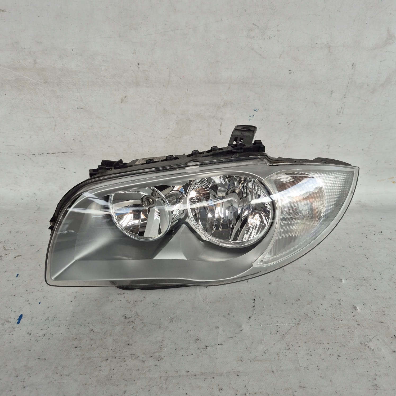 BMW 1 E81 E82 E87 light left front front ZWYKLA 6924485