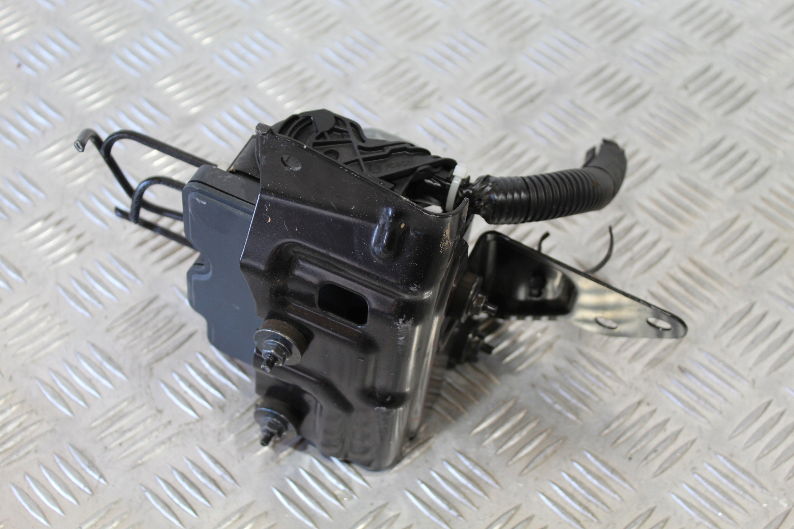 НАСОС ABS KADJAR LIFT 476608240R