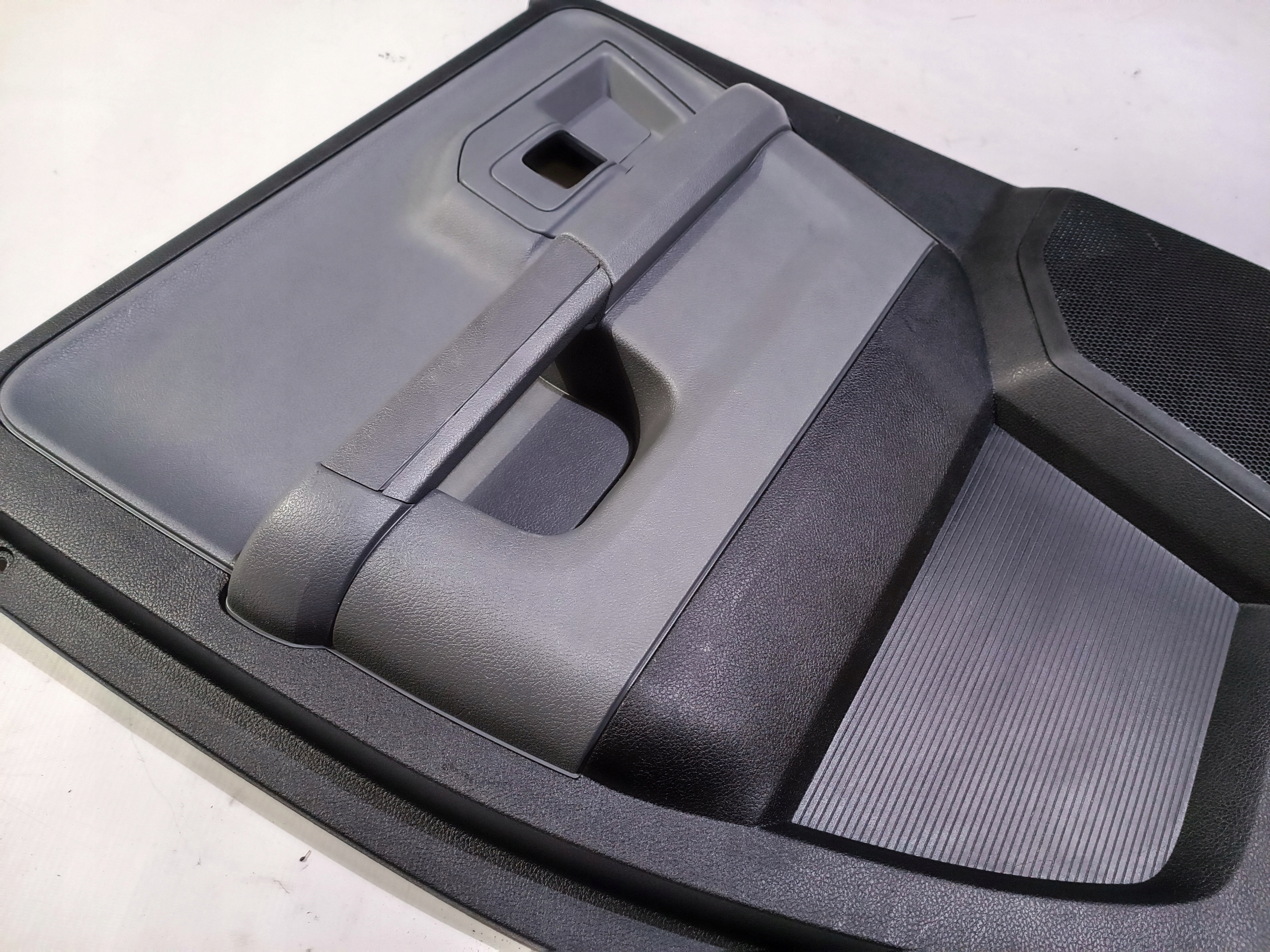 side door rear part rear left Dodge Ram Quad Cab 1500 2011