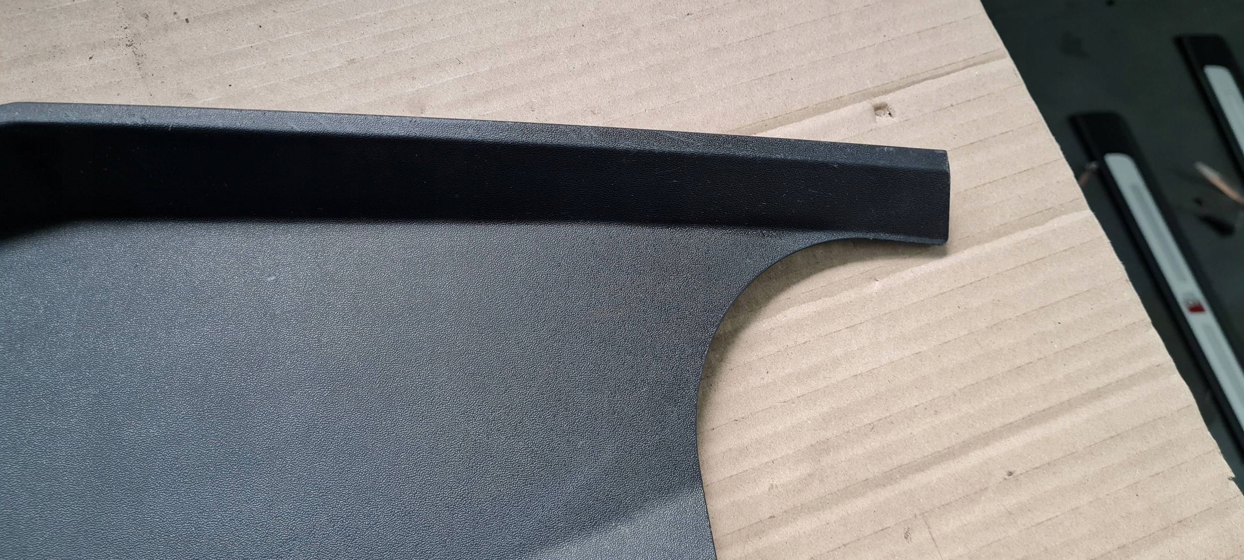 SQ8 4M RSQ8 Q8 cover cap under the window 4M8819447